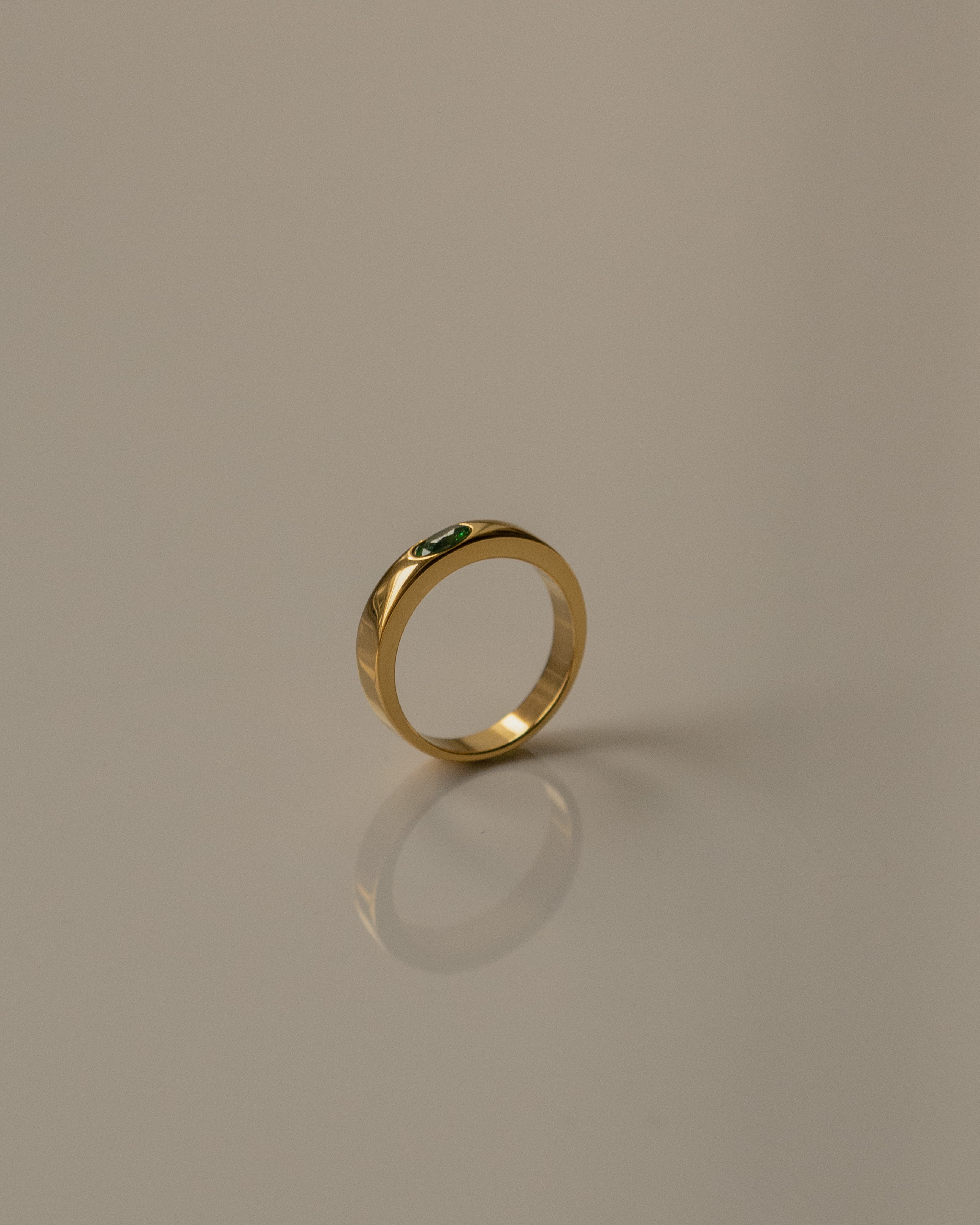 Claire Oval Peridot Green Band Ring