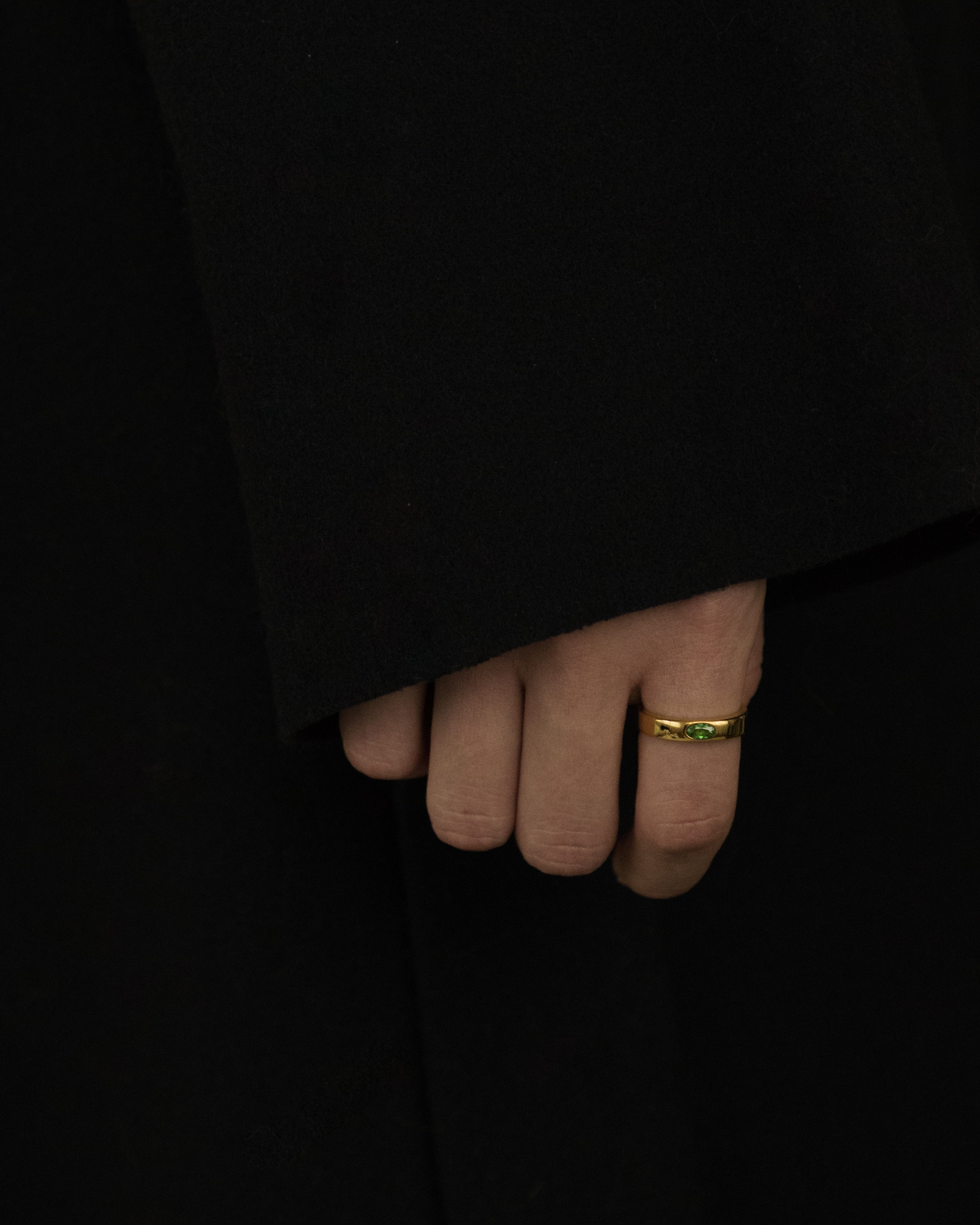 Claire Oval Peridot Green Band Ring