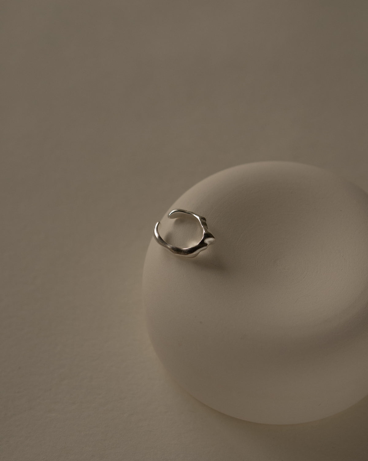 Caia Edge Ear Cuff