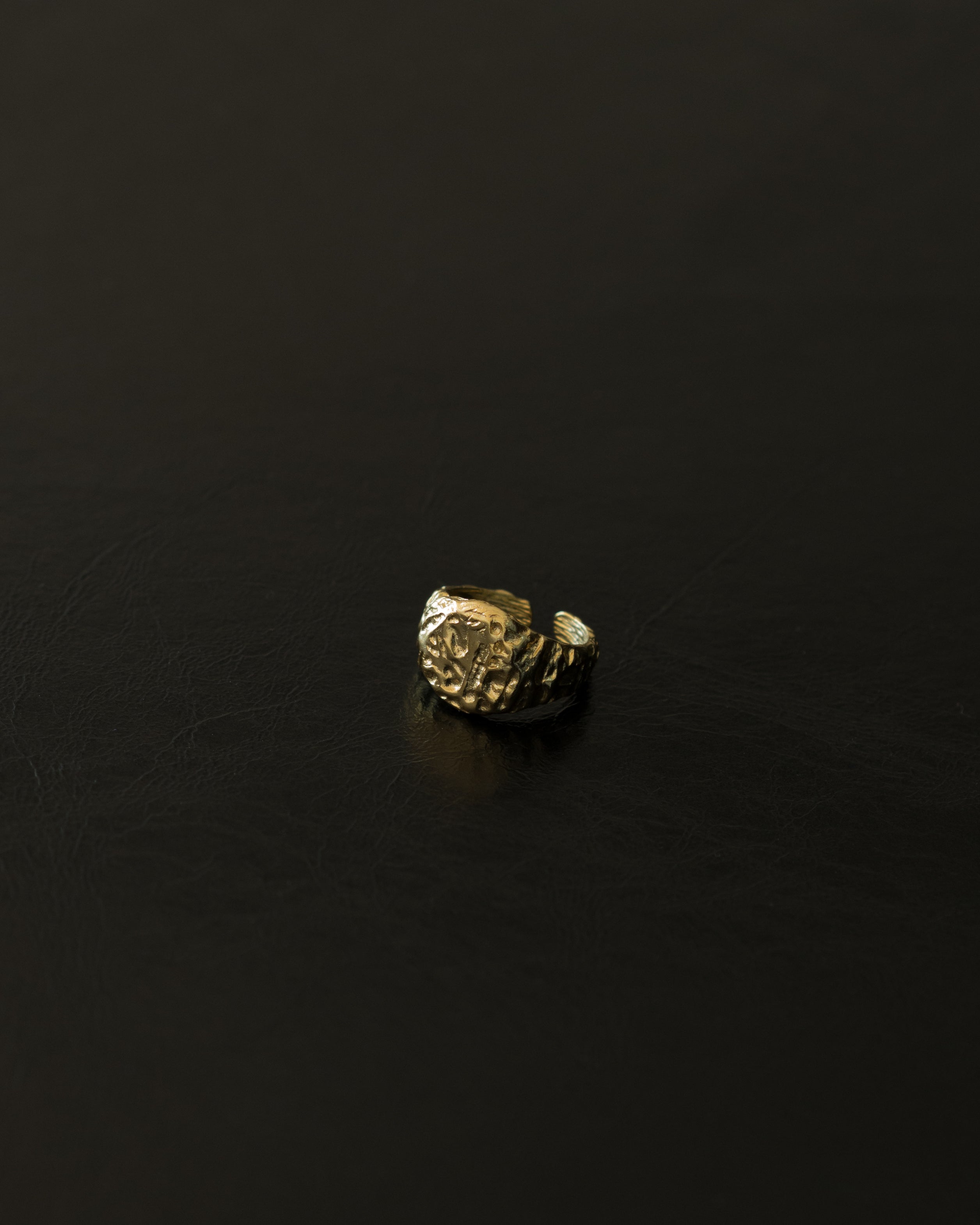 Kaiya Hammered Signet Ring