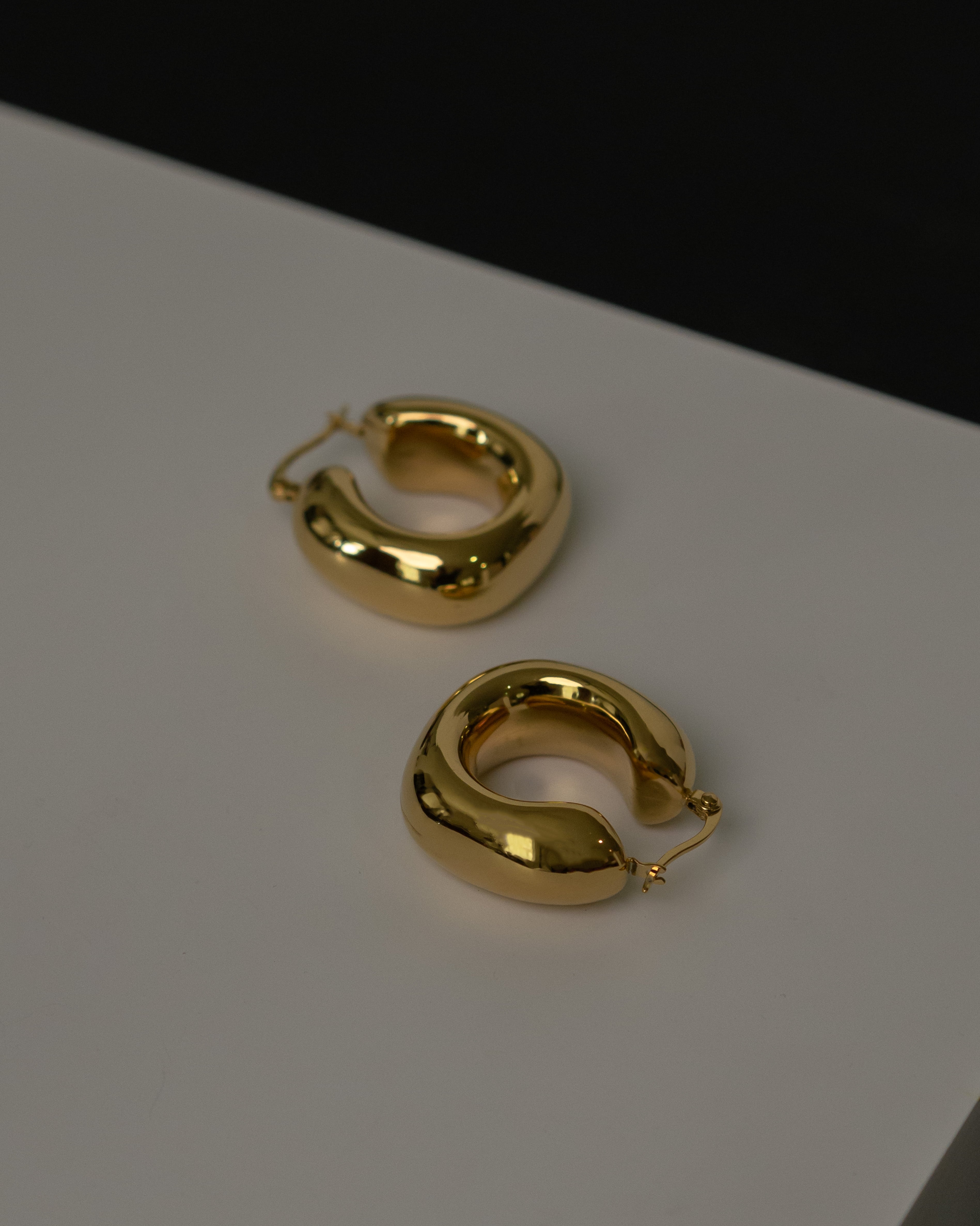 Cres Classic Bold Hoop Earrings