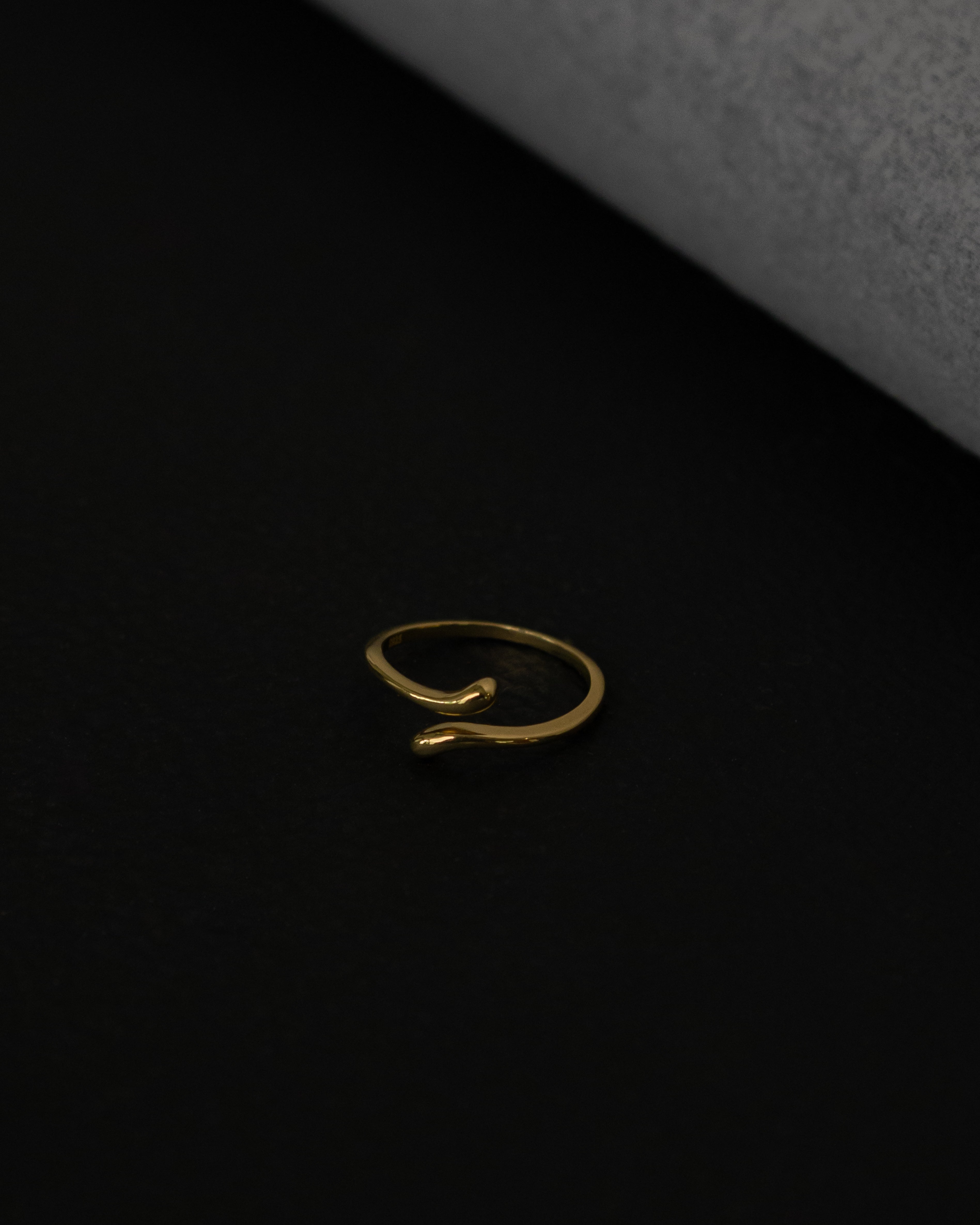 Serpe Twisted Edge Open Ring