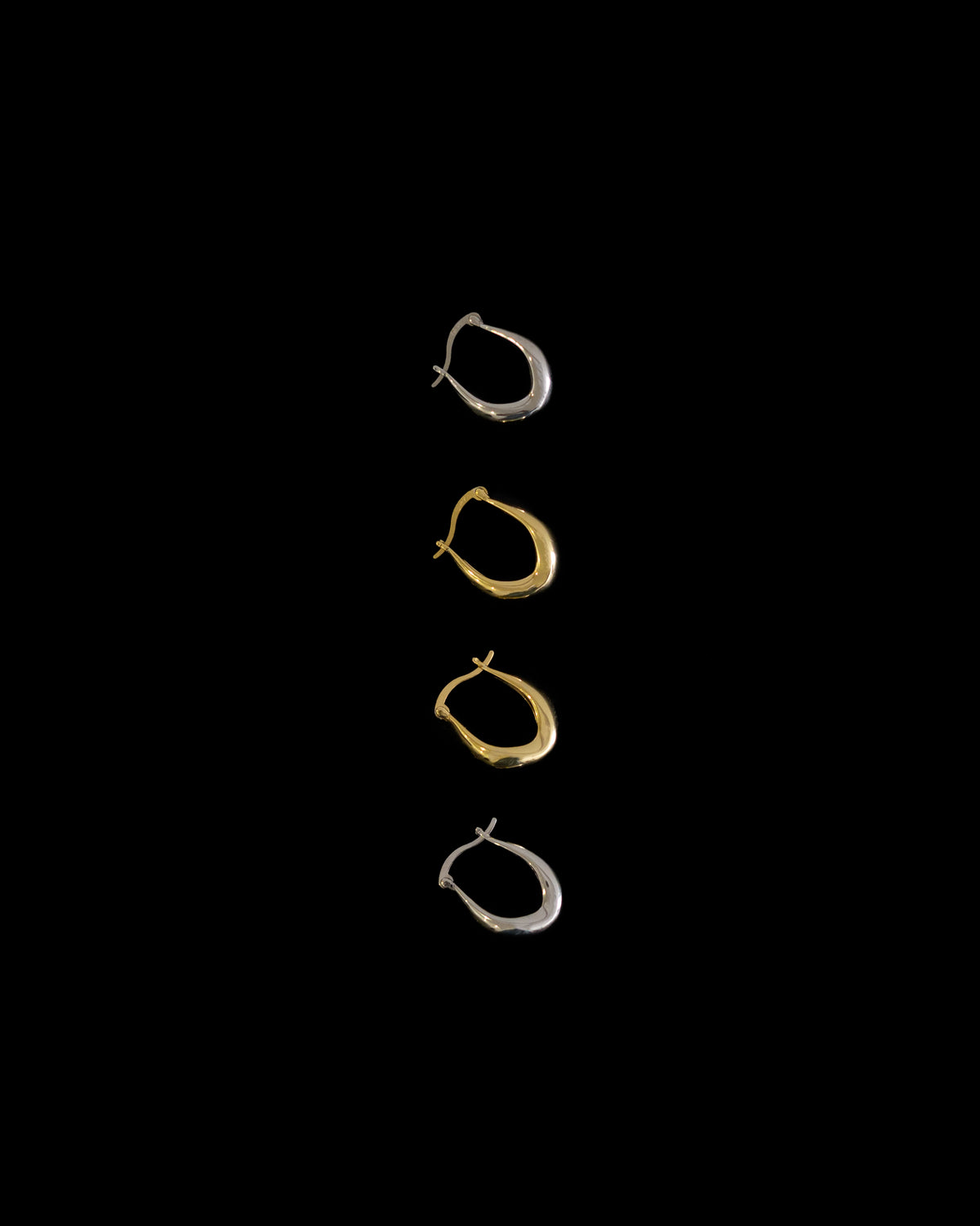 Herra Mini Curved Hoop Earrings