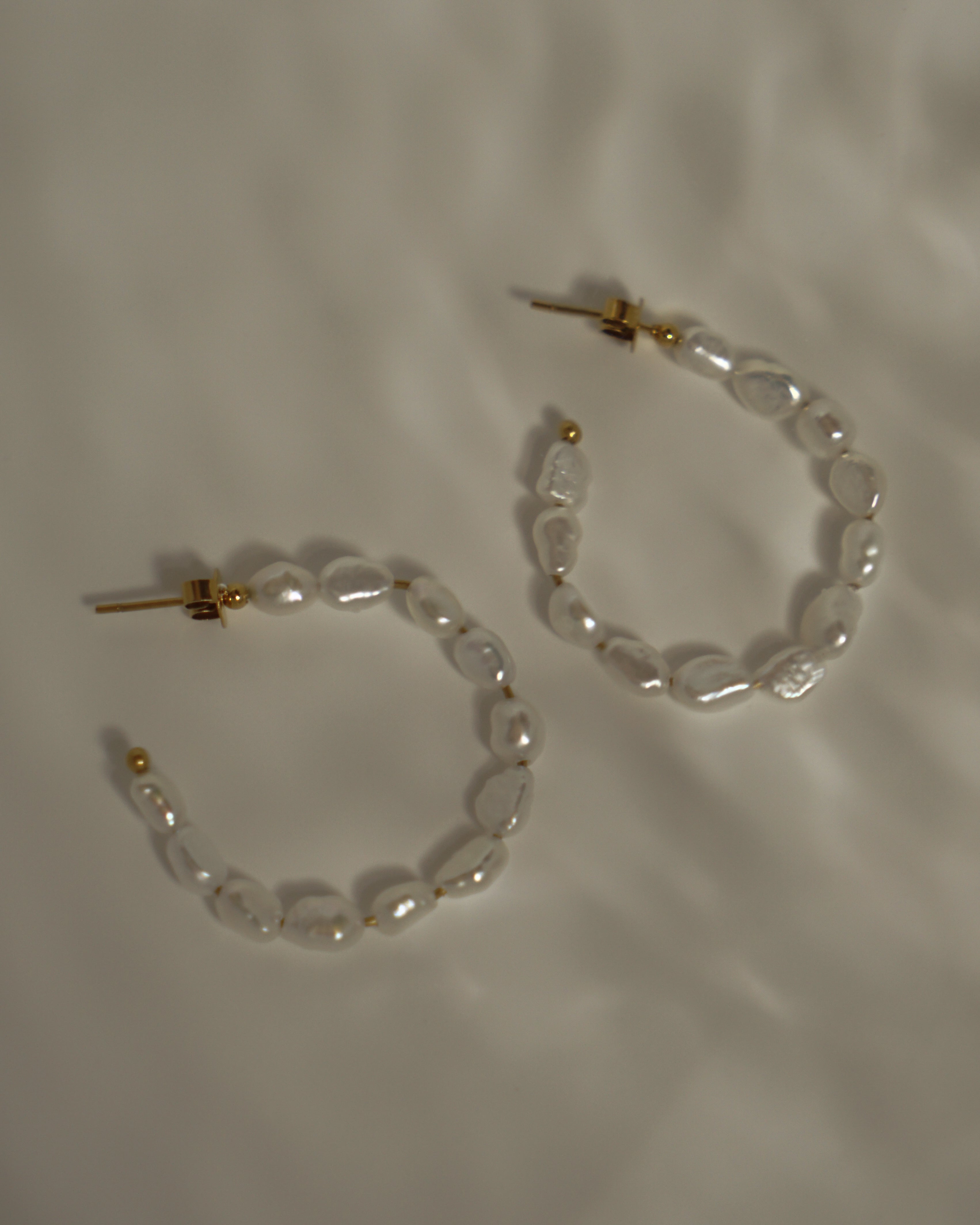 Lais Fresh Water Pearl Hoop Earrings