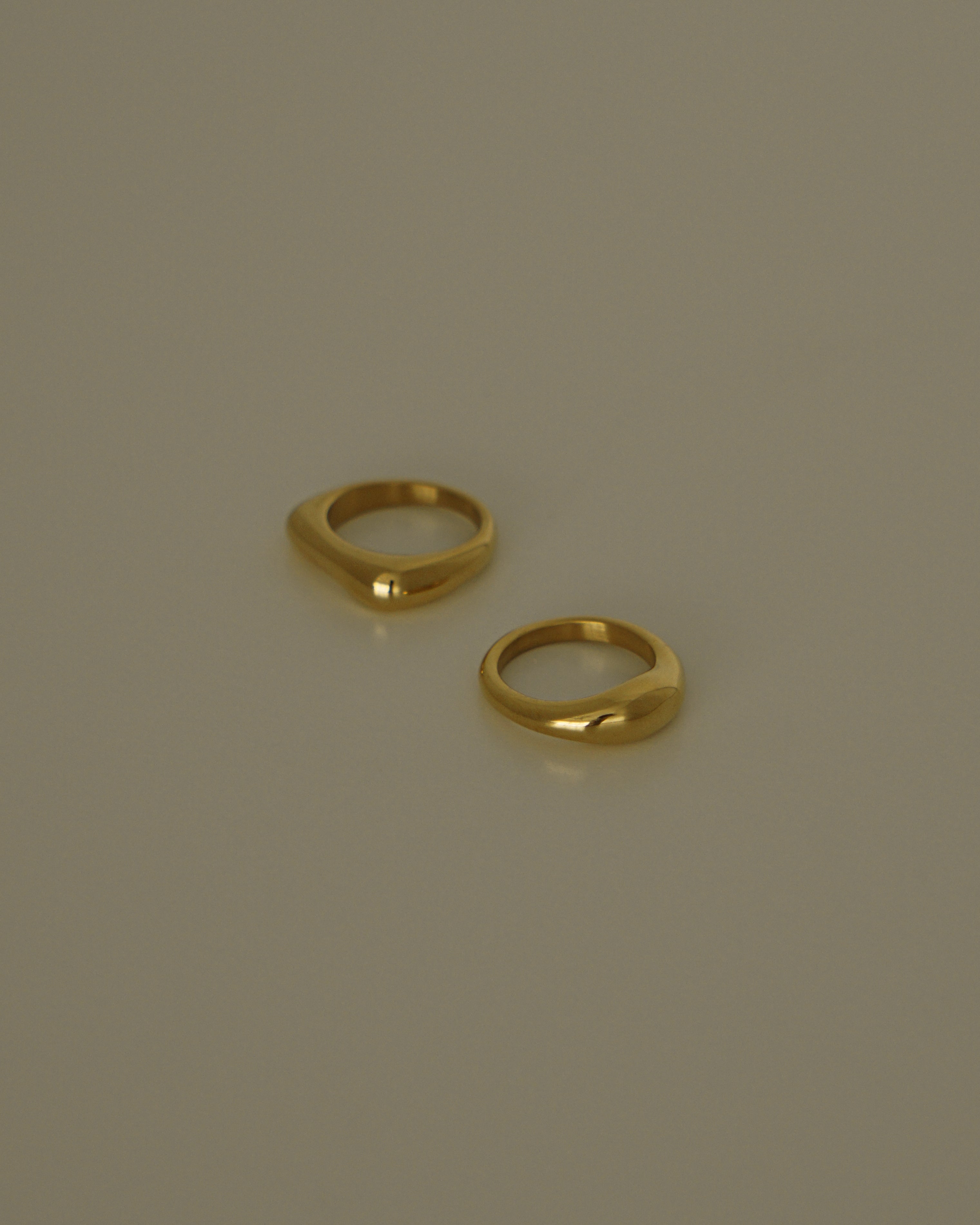 Odile Flat Arch Ring