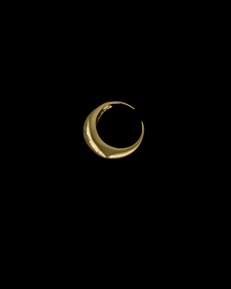 Neridah Bold Dome Ring