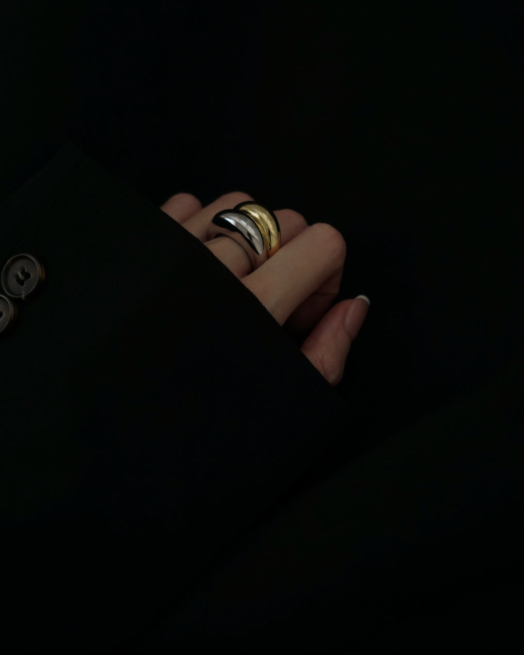 Neridah Bold Dome Ring