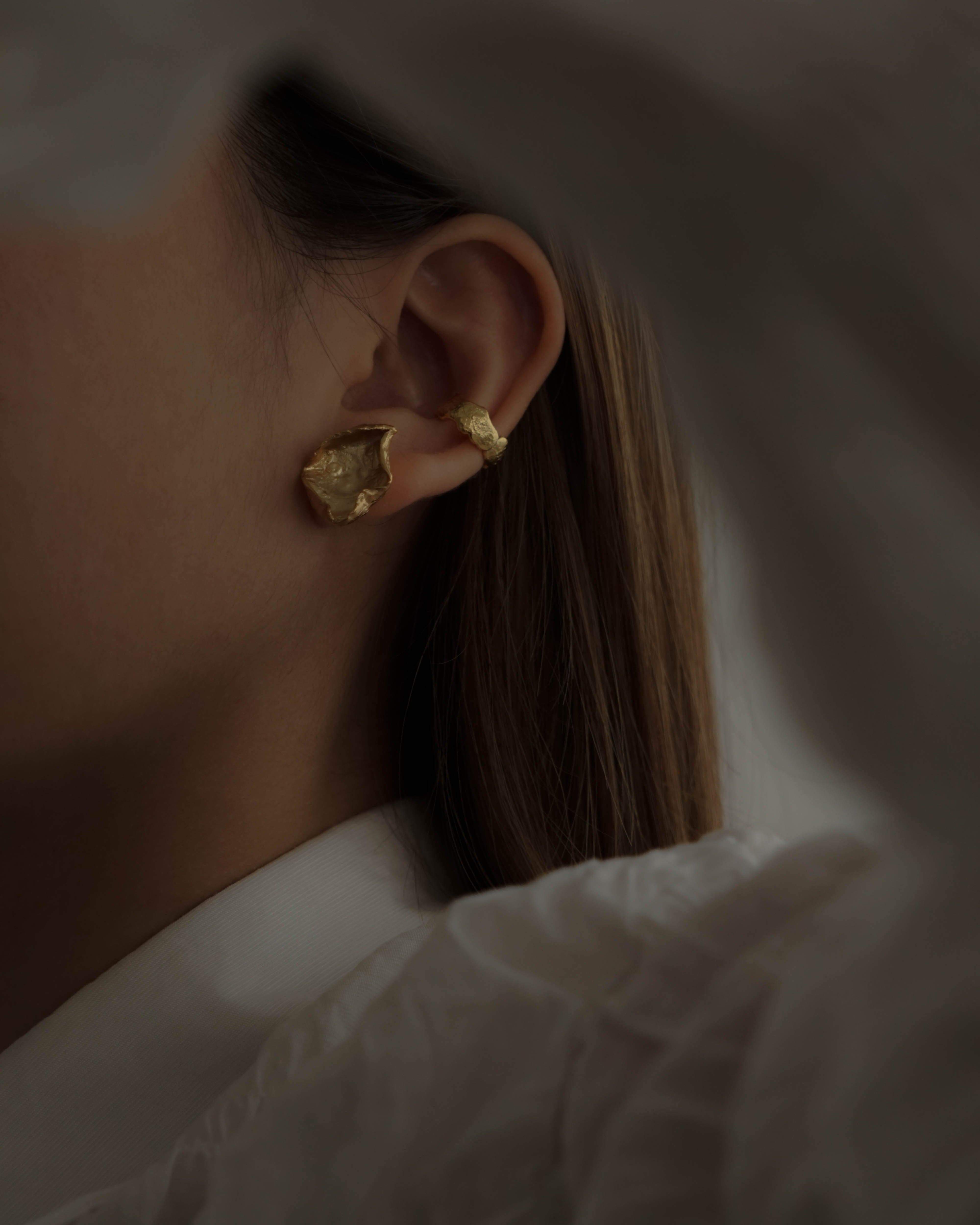 MYJN Earrings Zahra Petal Hammered Curved Earrings