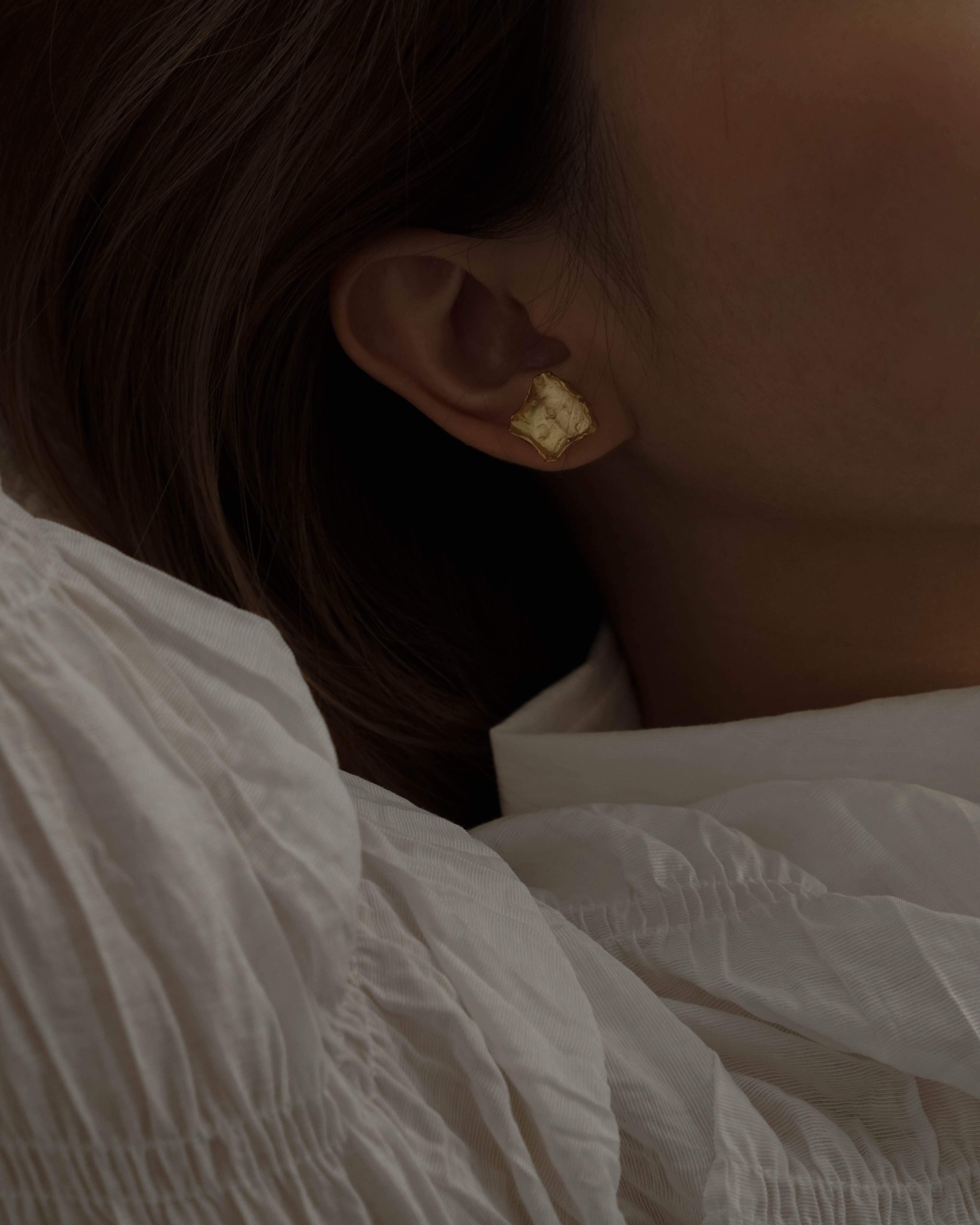MYJN Earrings Zahra Petal Hammered Curved Earrings