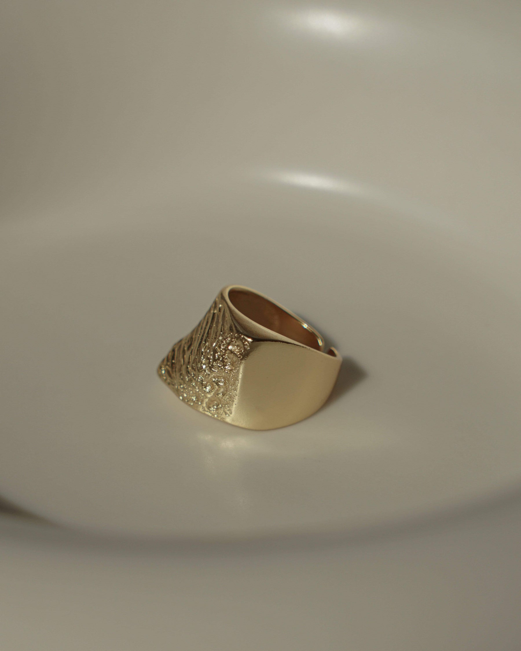 MYJN Rings Gold Vermeil Llyr Bold Signet Ring
