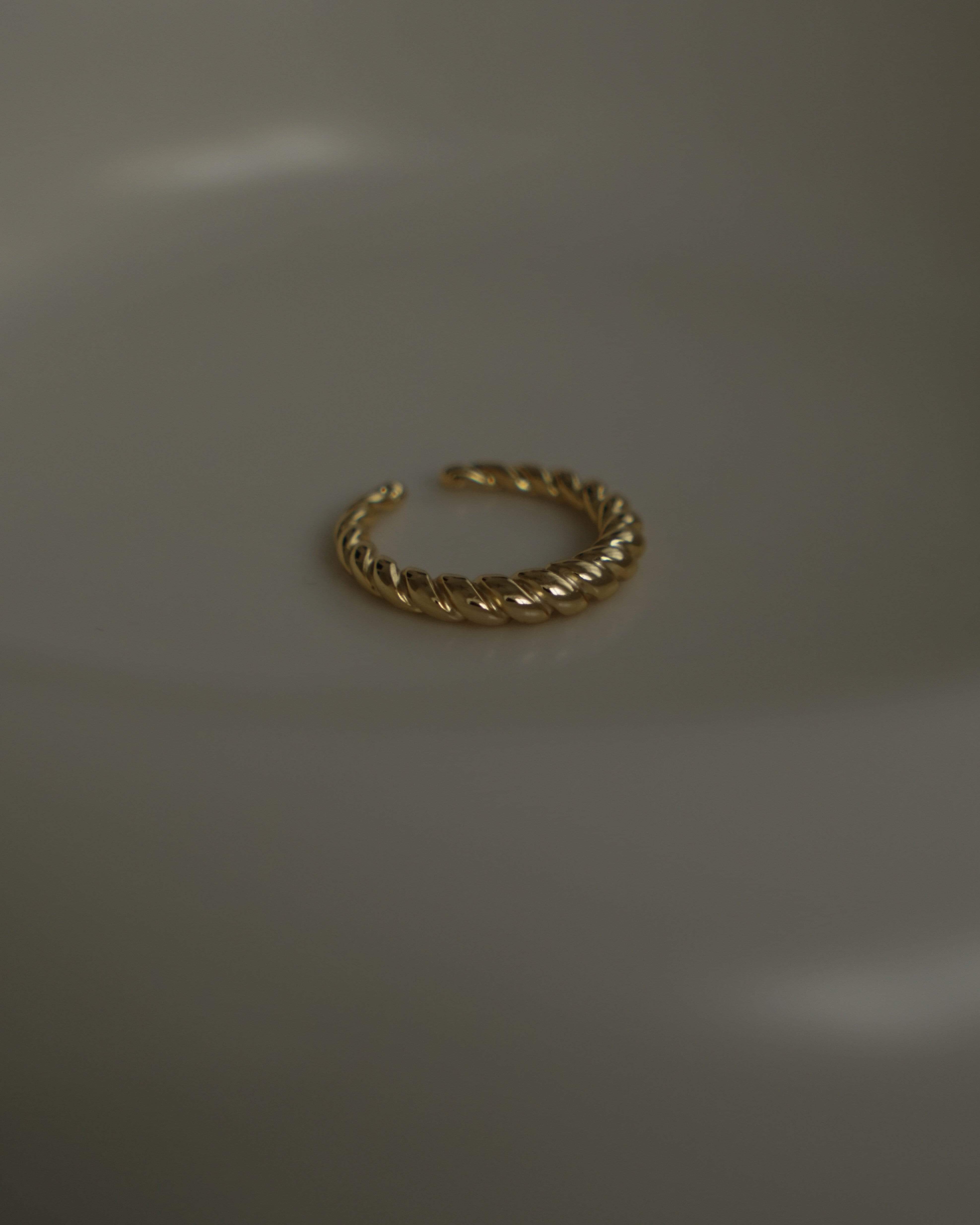 MYJN Rings Noia Croissant Dome Ring