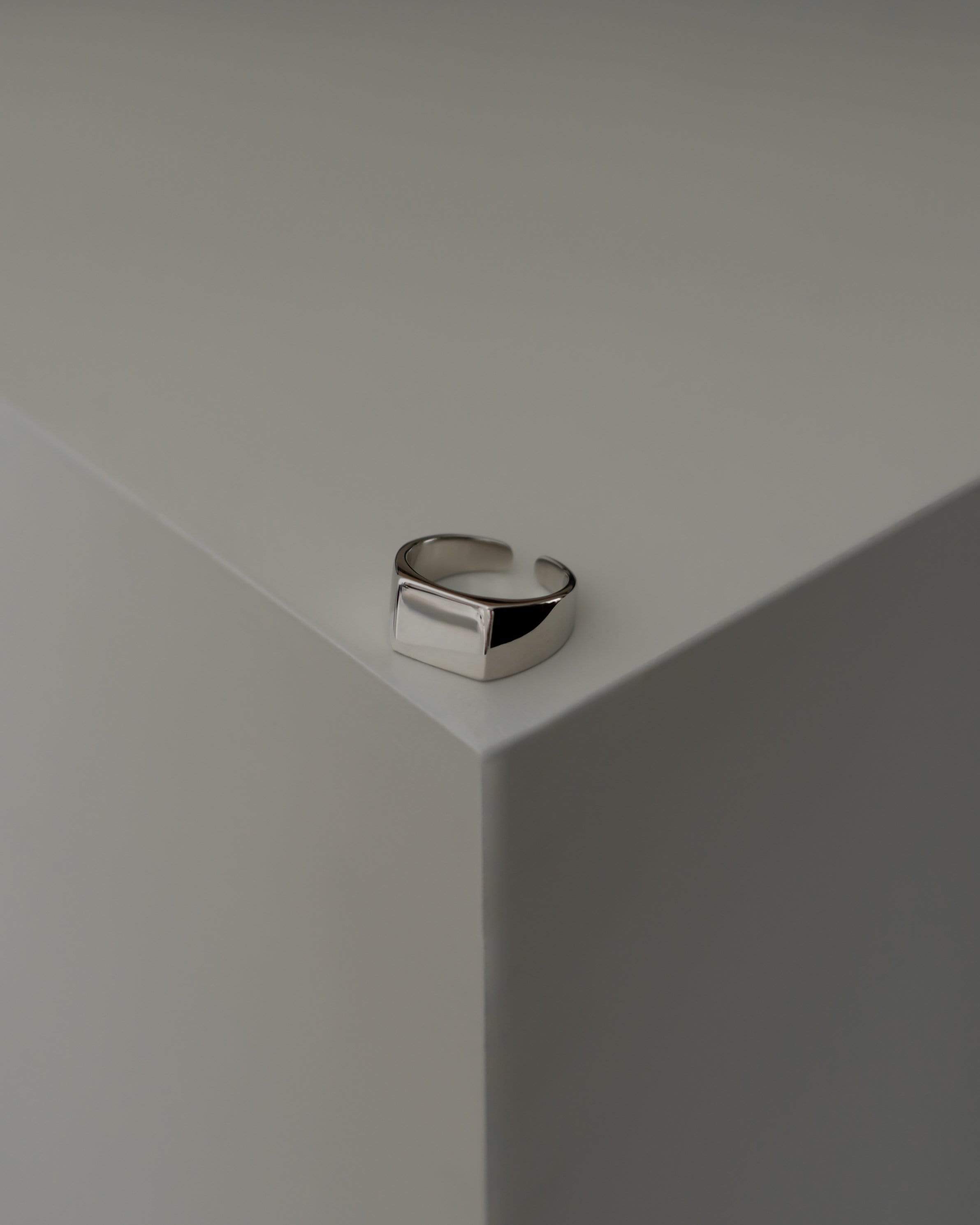 MYJN Rings Sterling Silver Stelia Signet Ring