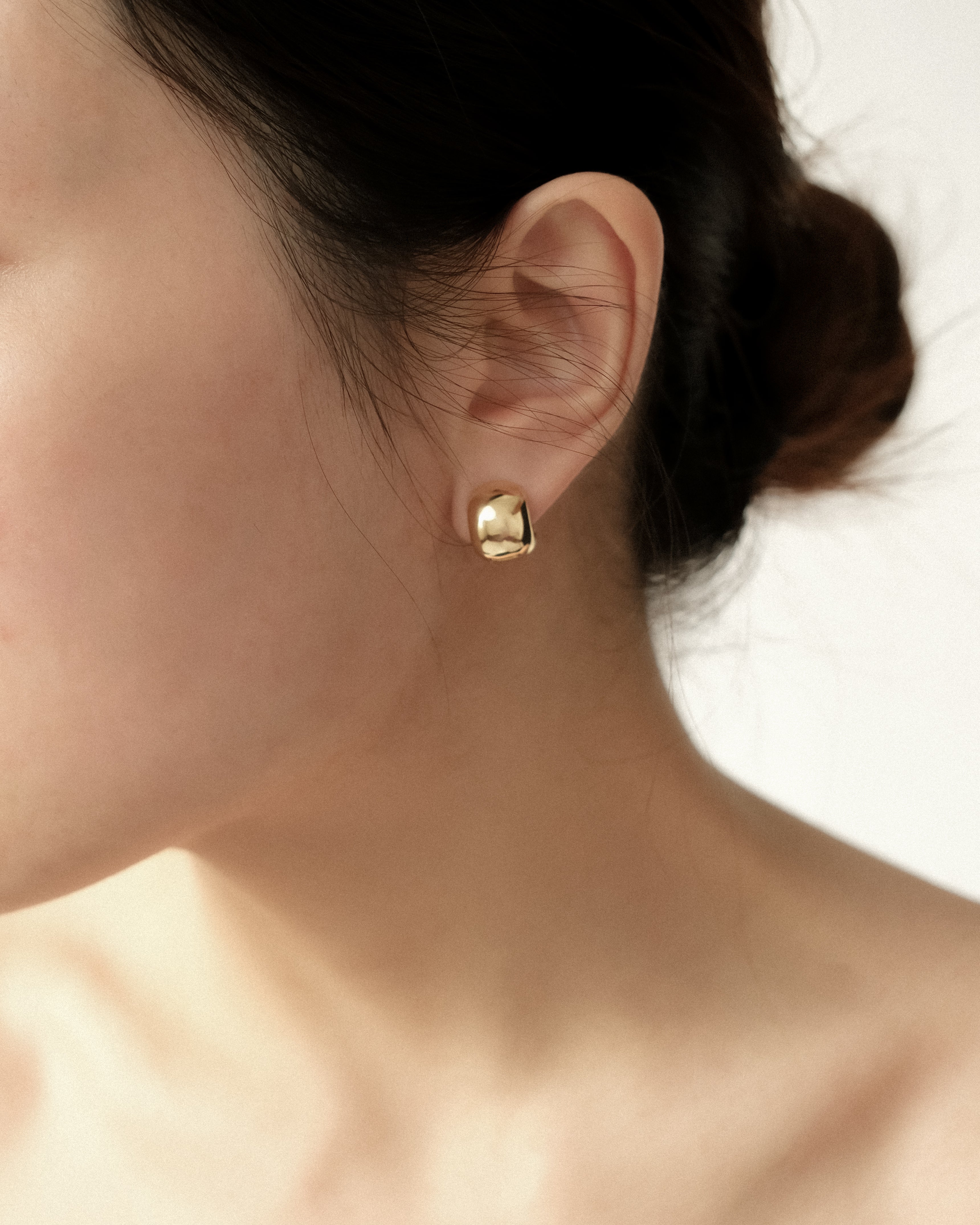 Petite Emora Cigar Hoop Earrings