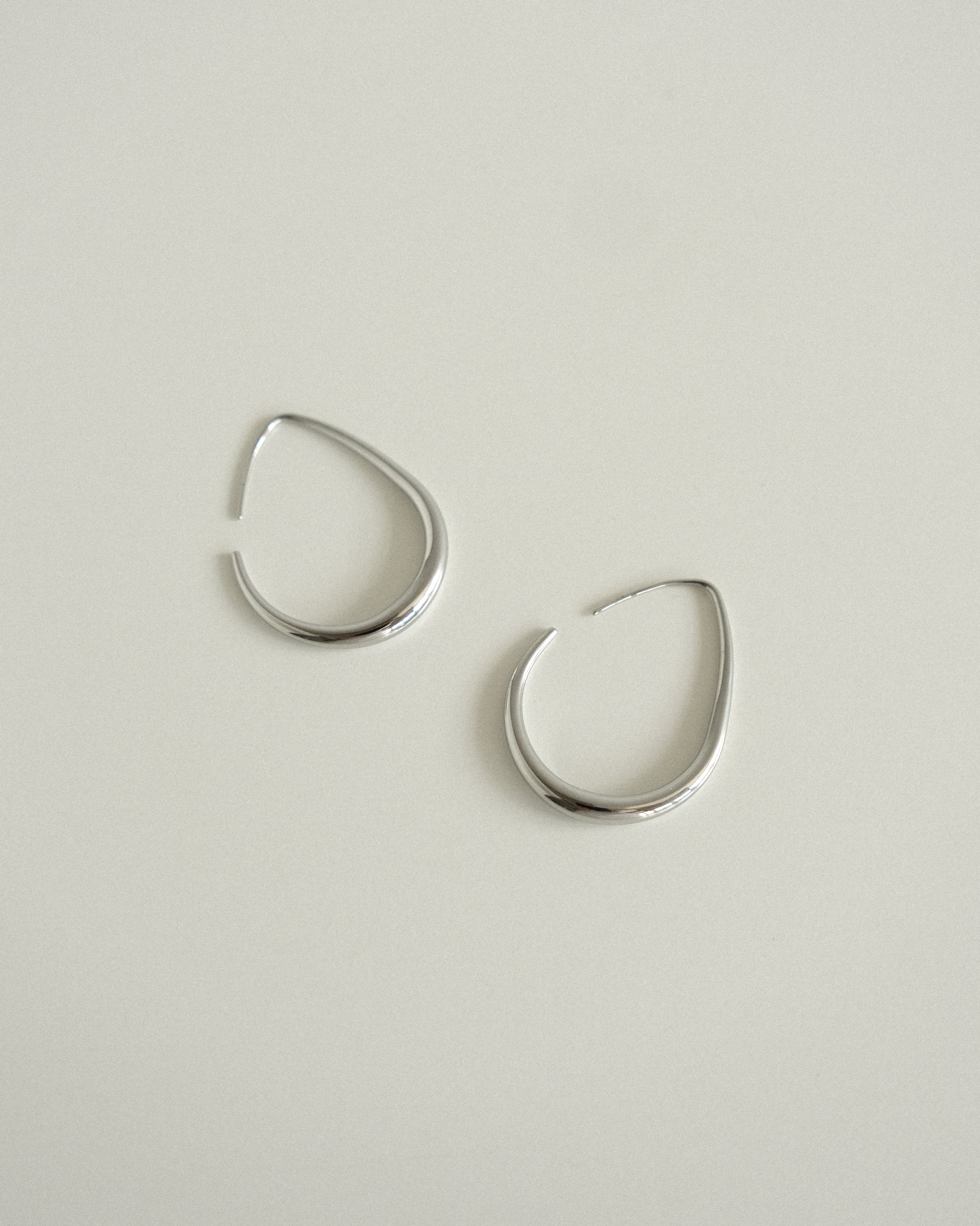 Eolan Pebble Hoop Earrings