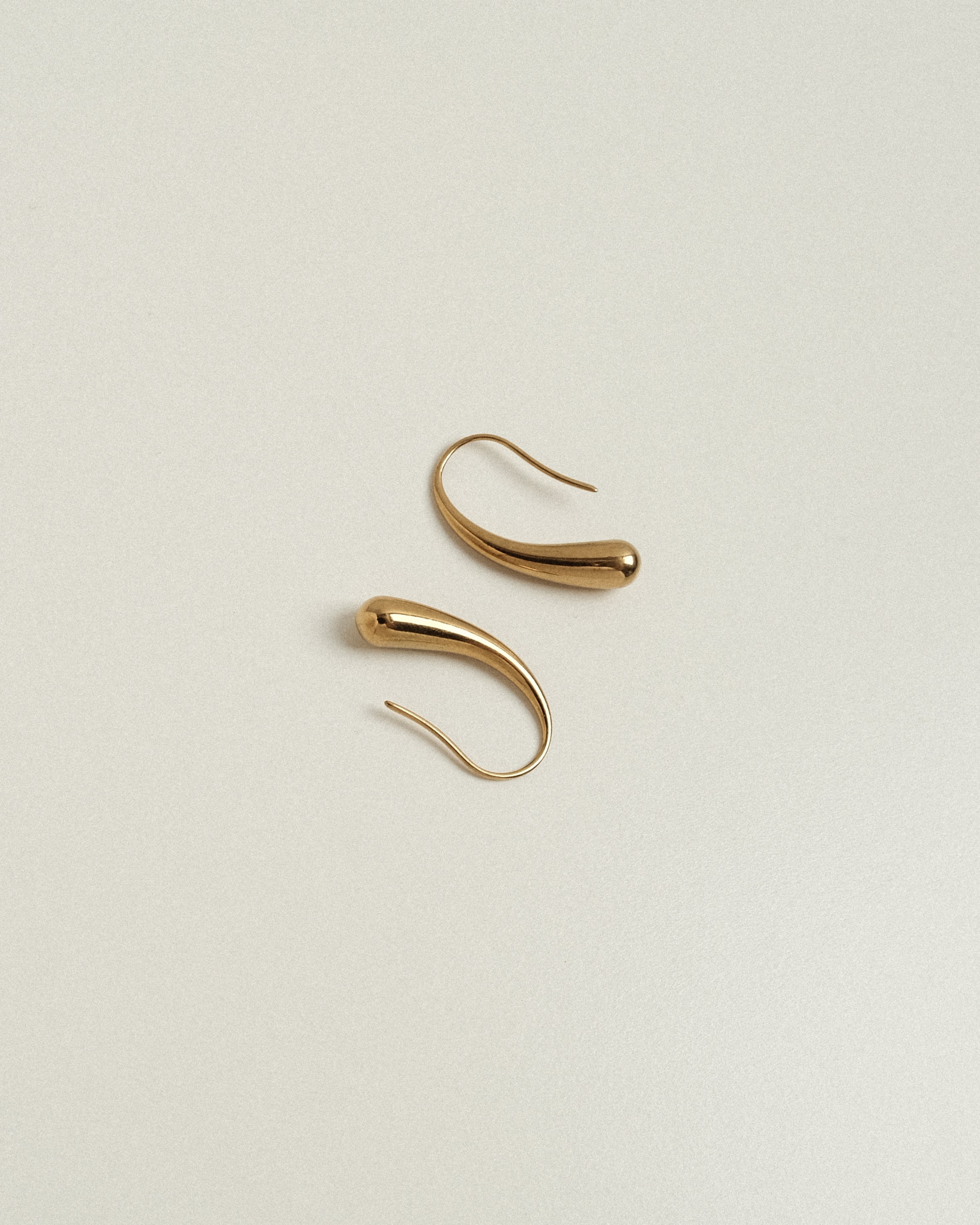 Coraia Mini Dangle Droplet Earrings