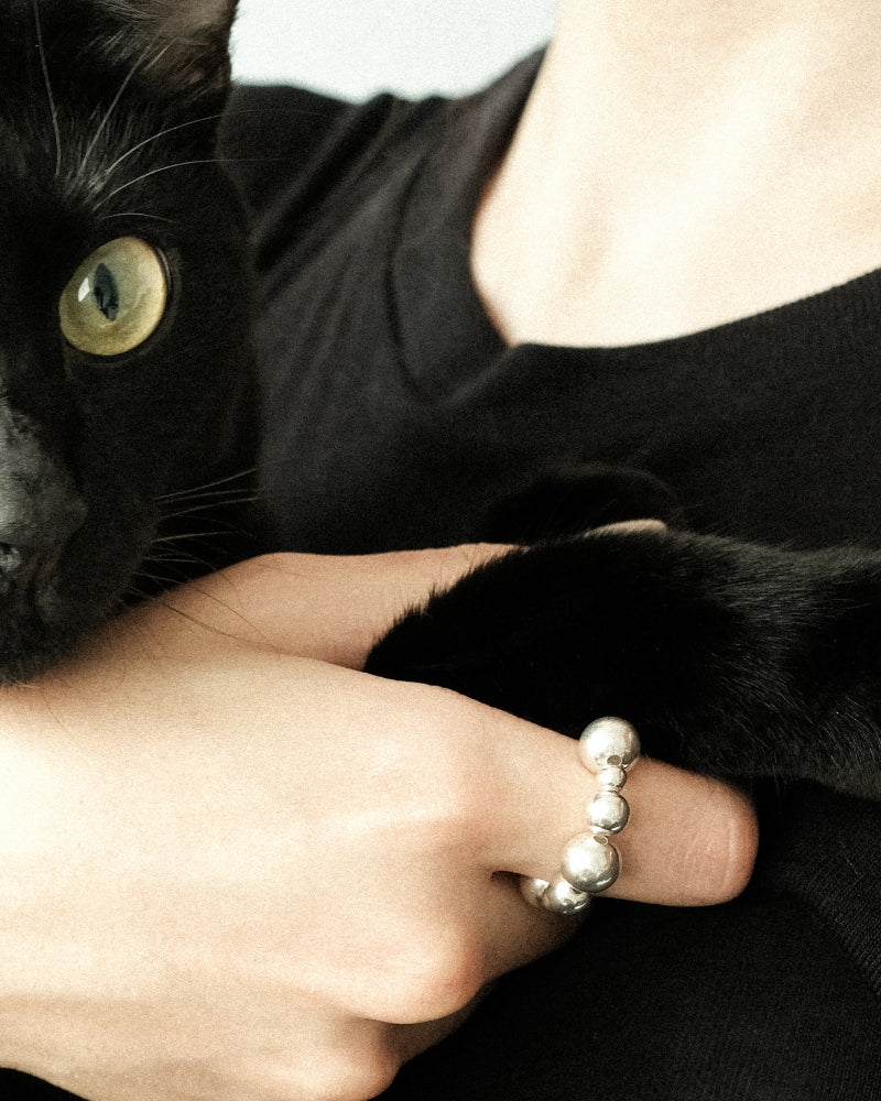 Ah Cai te black cat