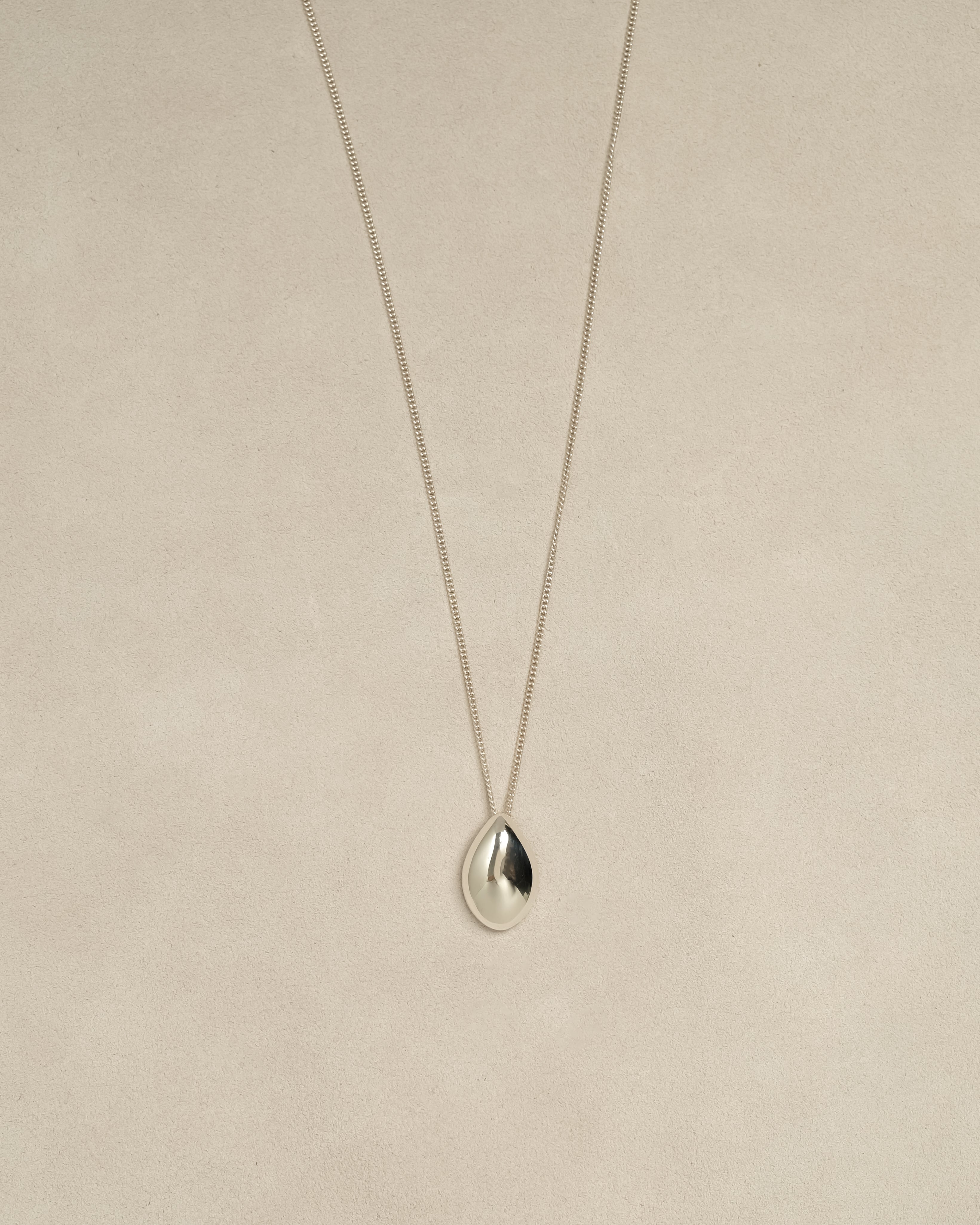 Rocío Dome Egg Droplet Necklace