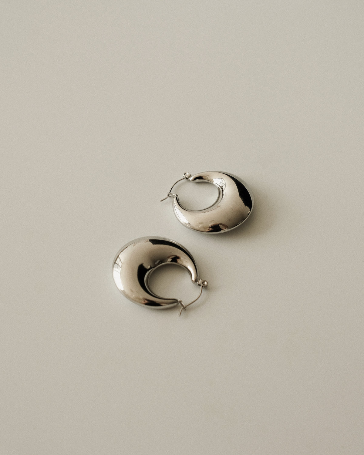 Aenor Large Bold Hoop Earrings