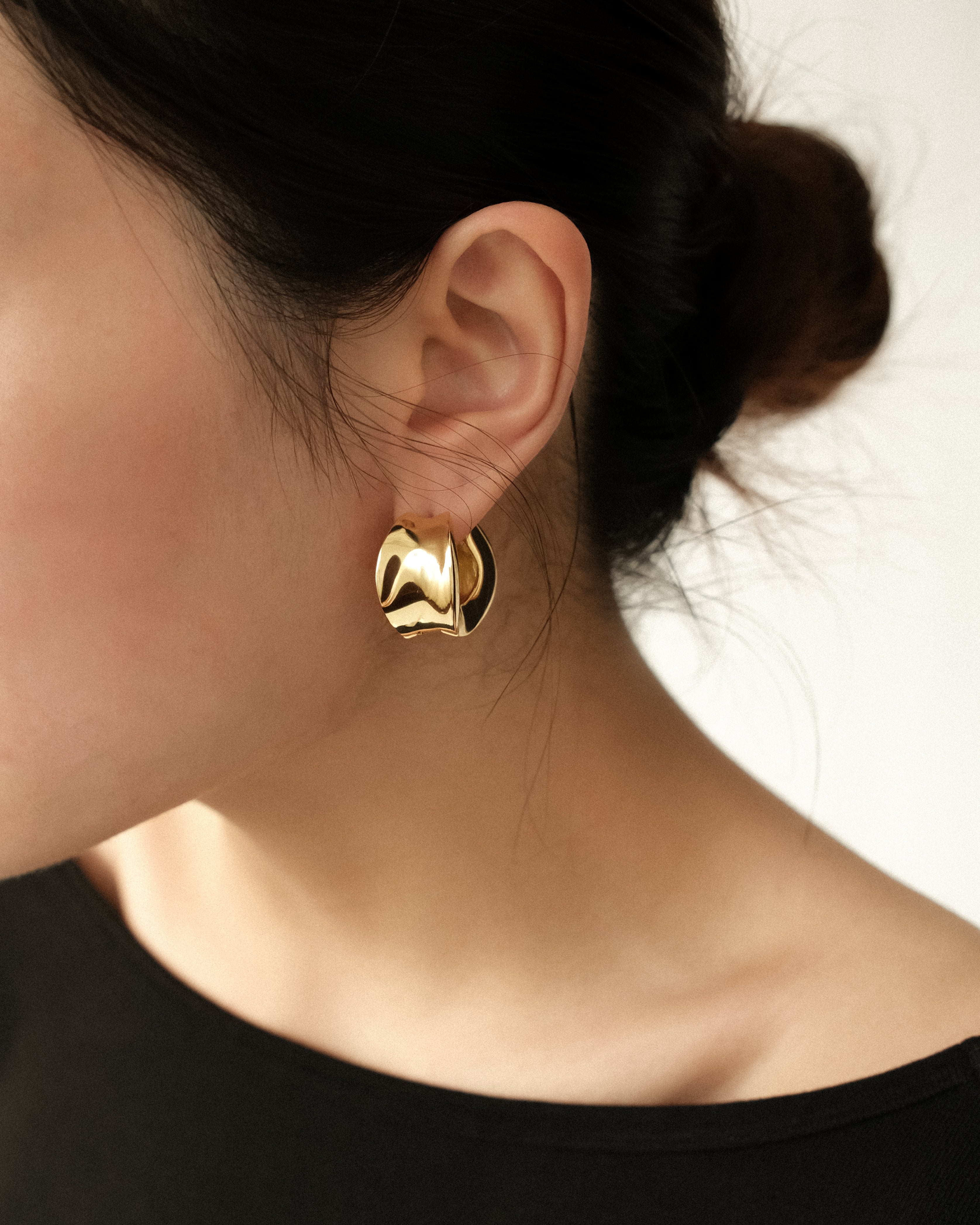 Penelope Dome Curved Hoop Earrings