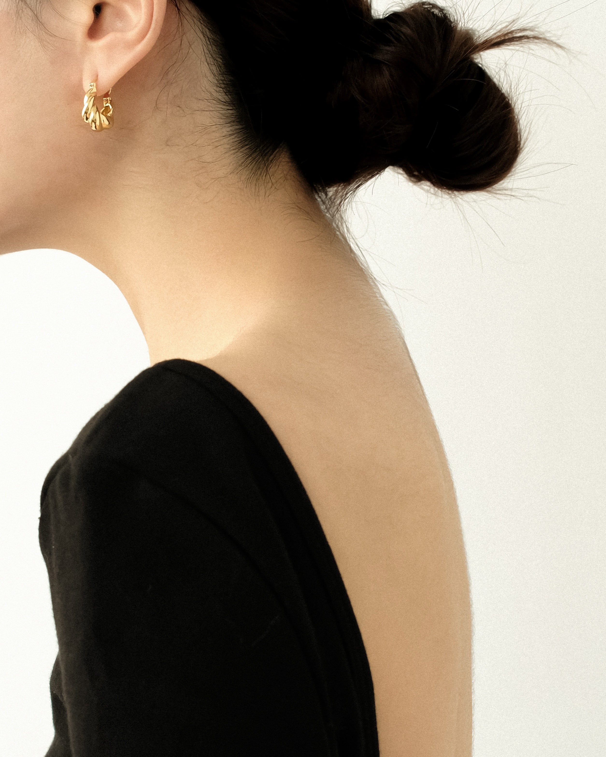 Arja Twisted Hoop Earrings