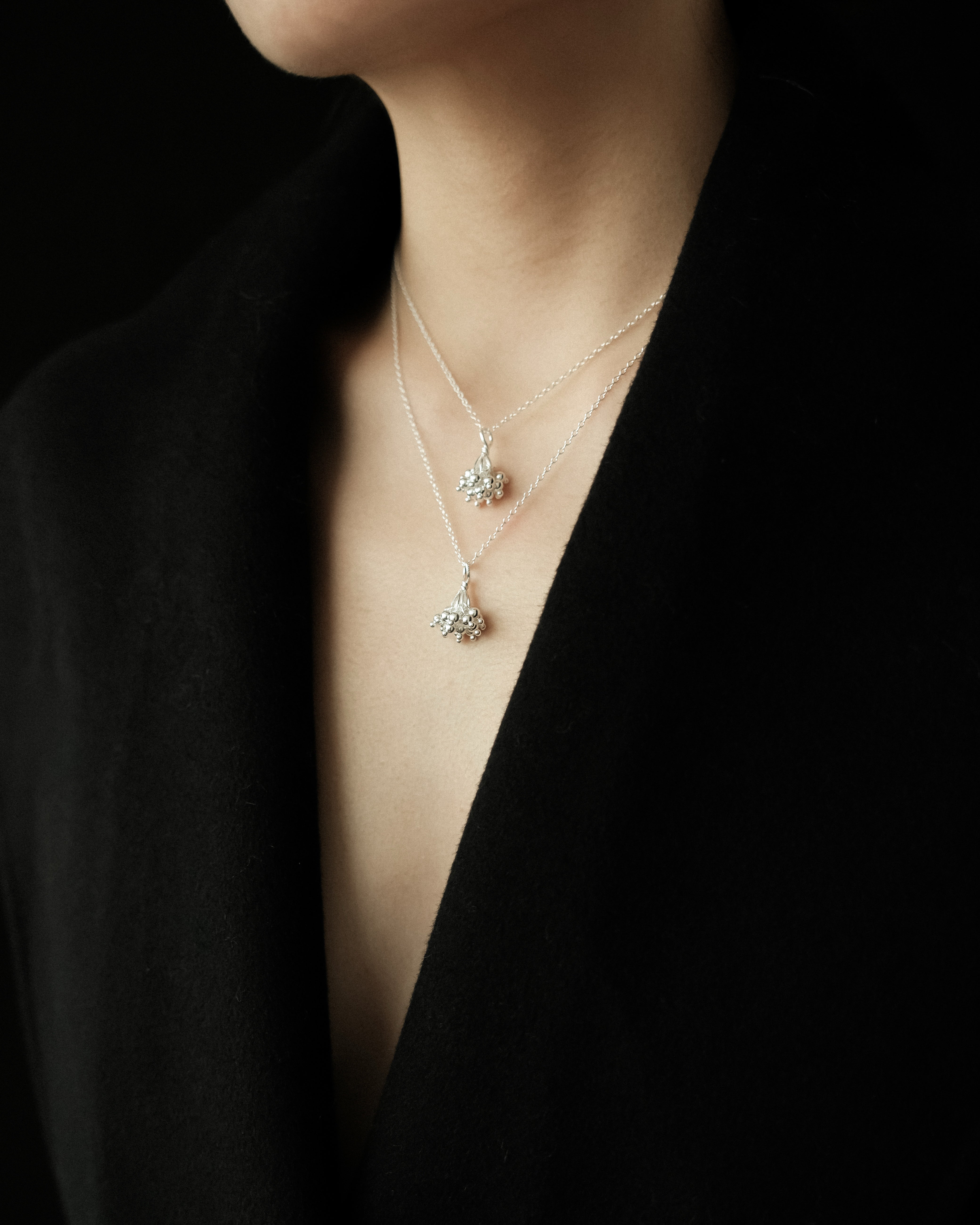 Orjae Snow Dangling Pendant Necklace