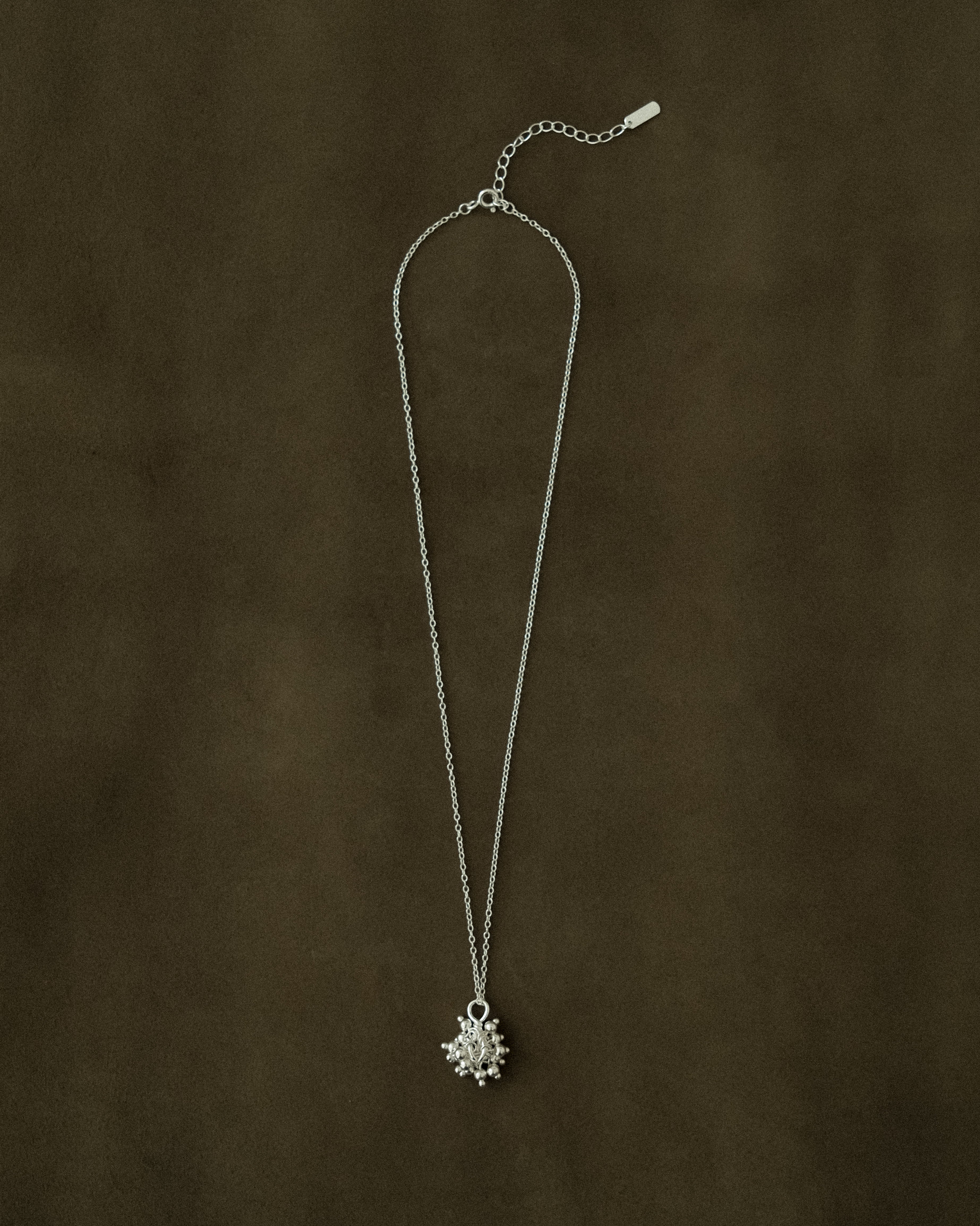 Orjae Snow Dangling Pendant Necklace