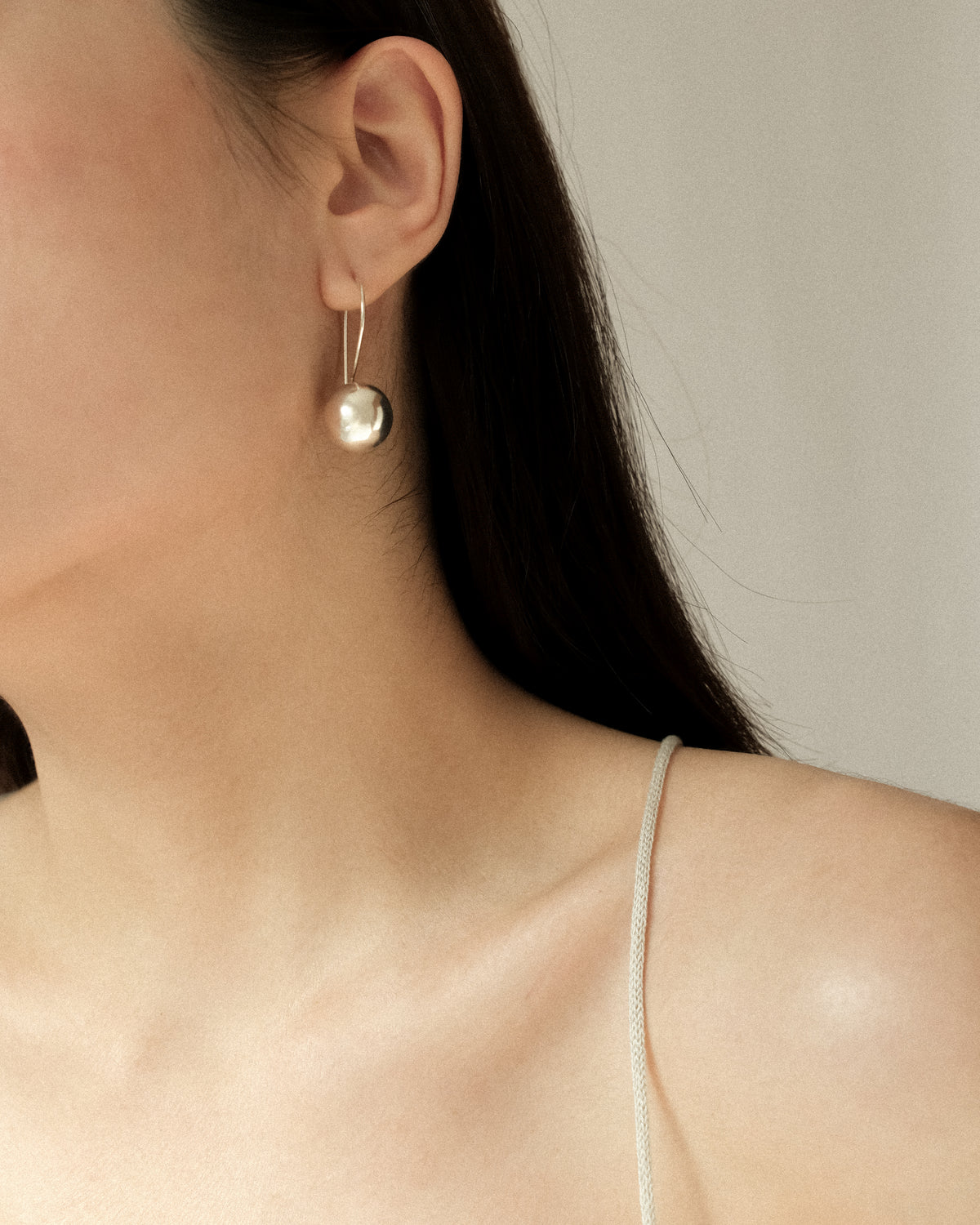 Grande Quaver Ball Dangle Hoop Earrings
