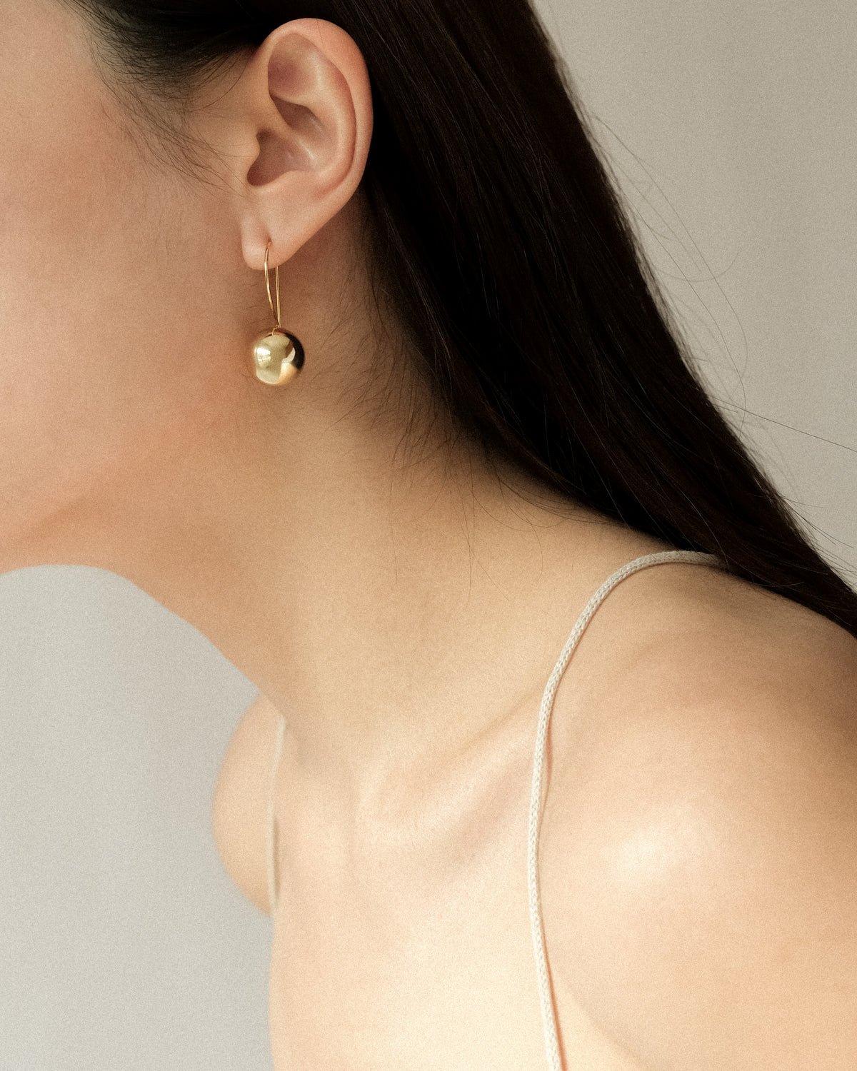 Grande Quaver Ball Dangle Hoop Earrings