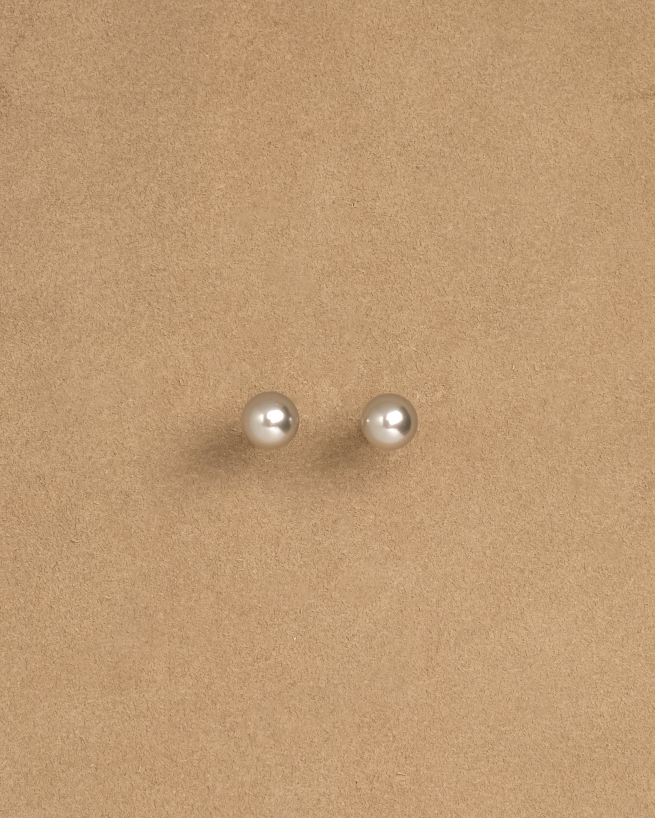 Nami Pearl Stud Earrings