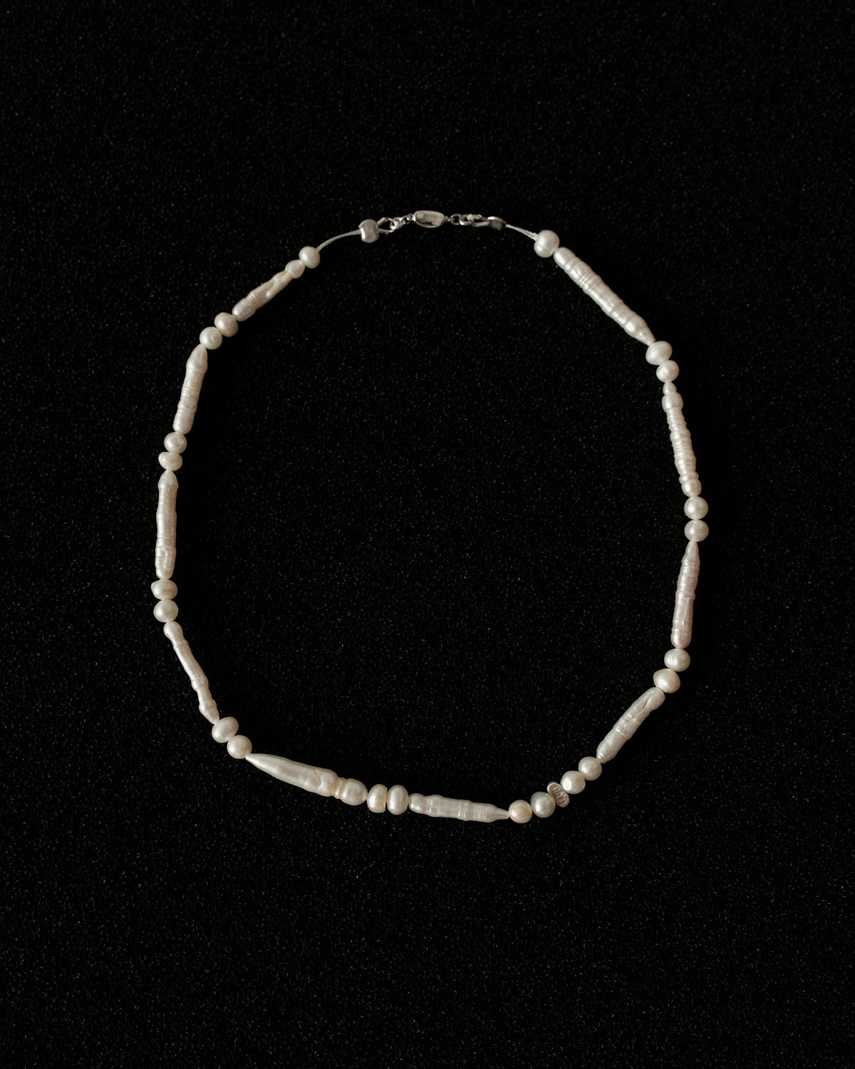 The Pillar Pearl Collar