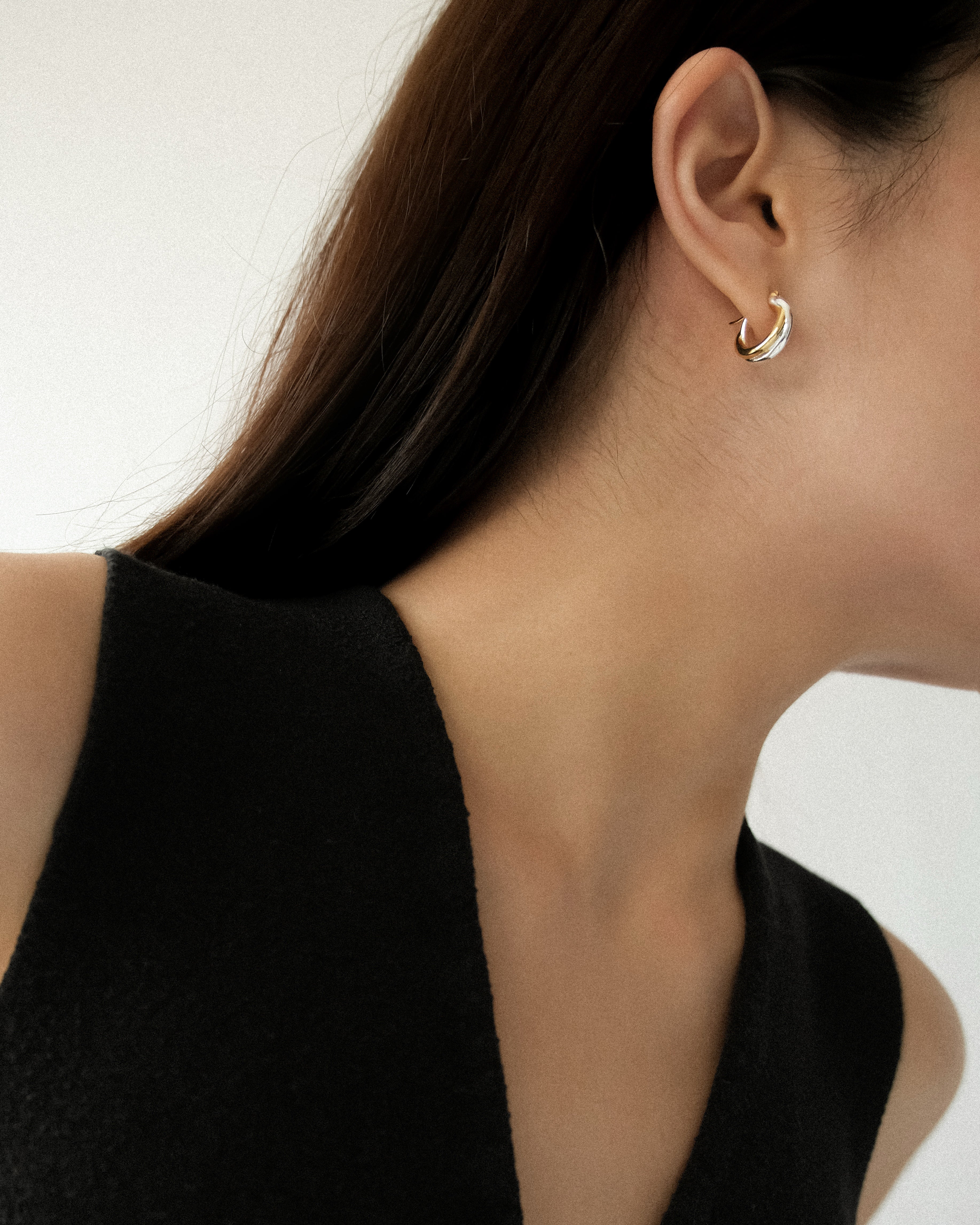 Calira Contrast Mordent Hoop Earrings