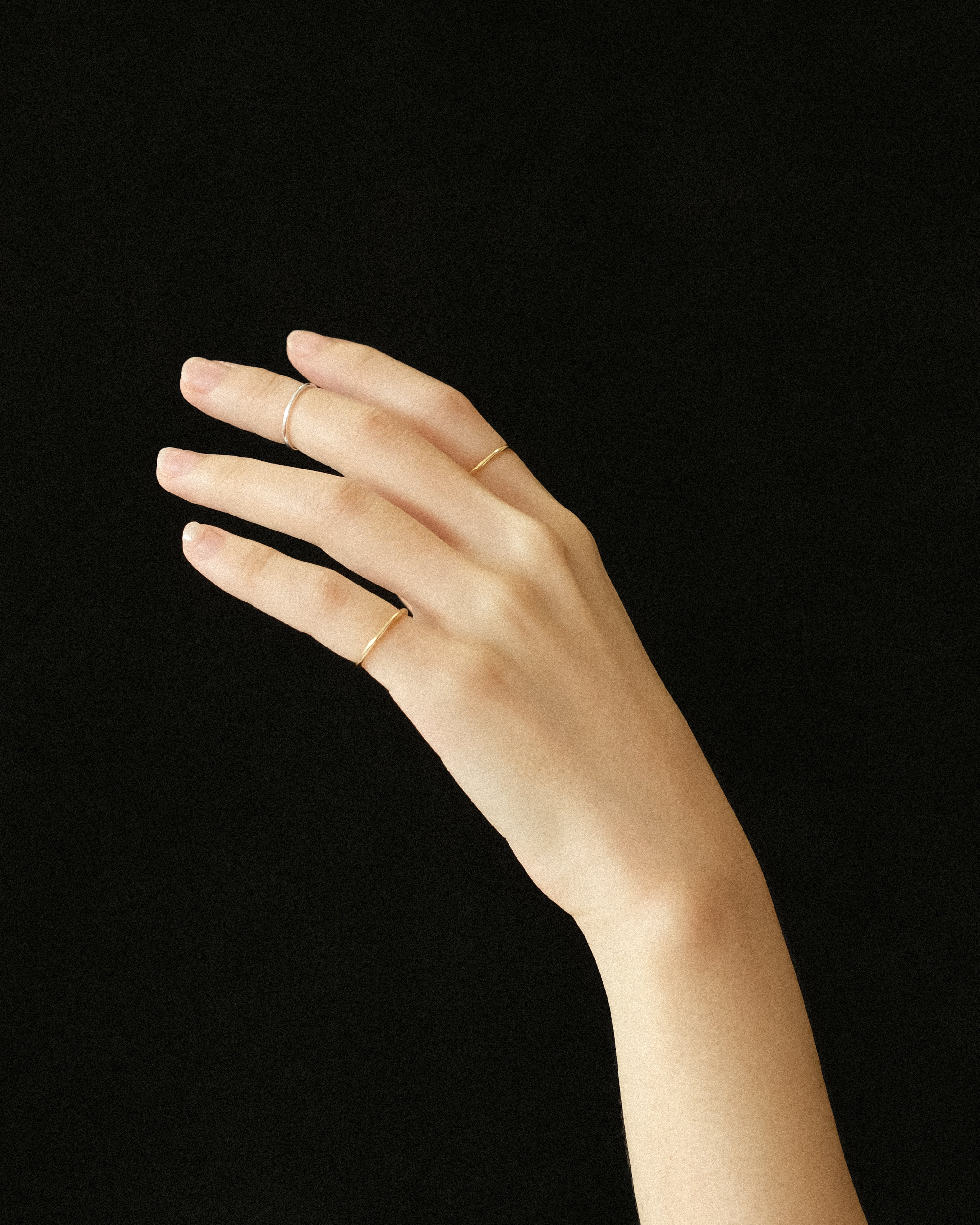 Olia Thin Band Ring