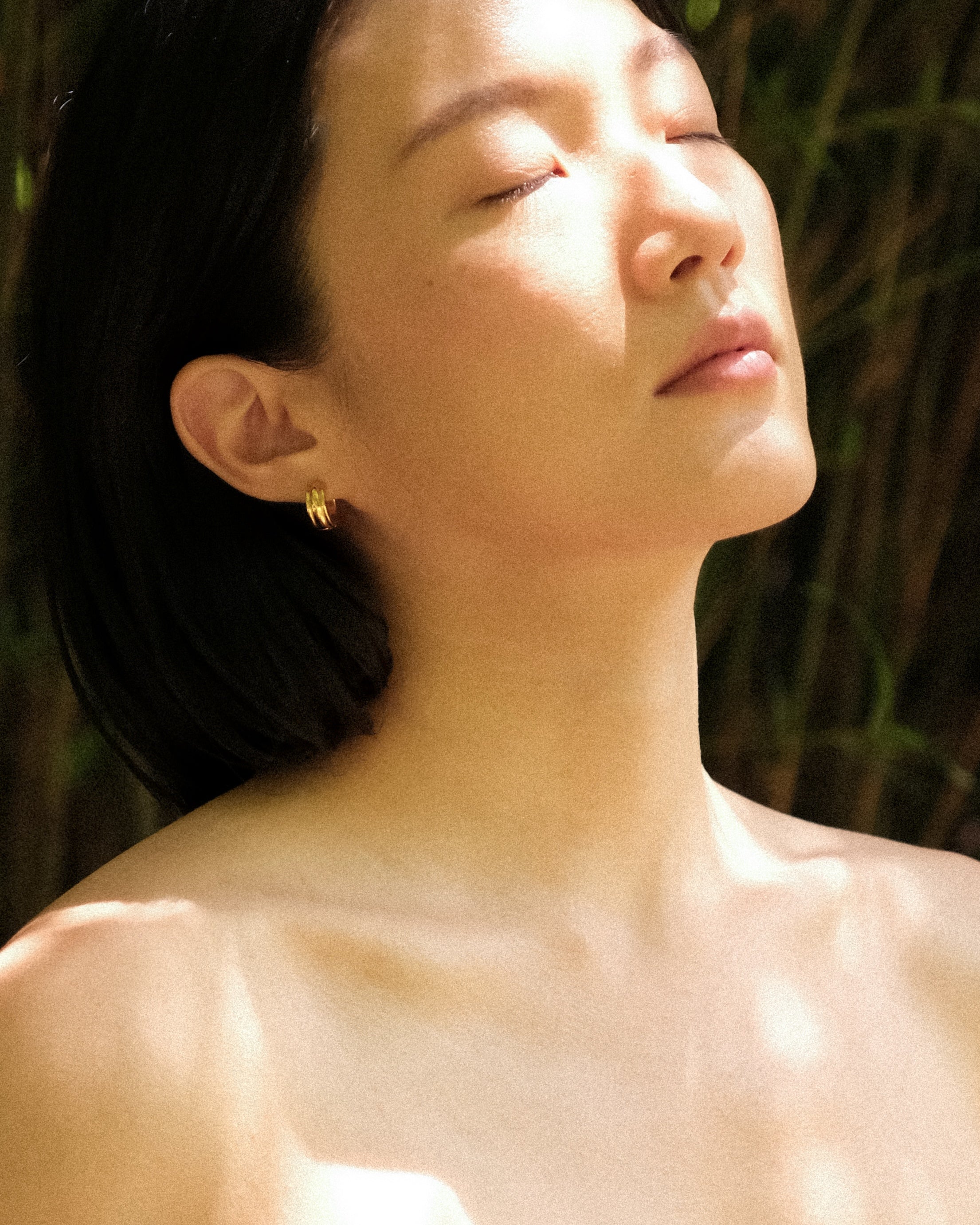 Dohana Vase Huggie Hoop Earrings