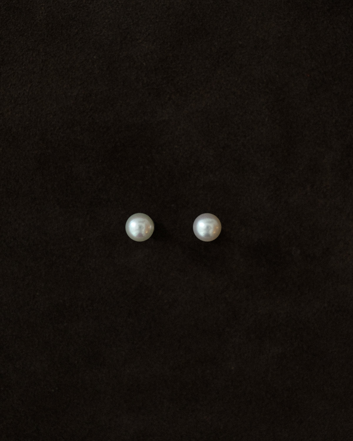 Anri Sea Water Pearl Stud Earrings