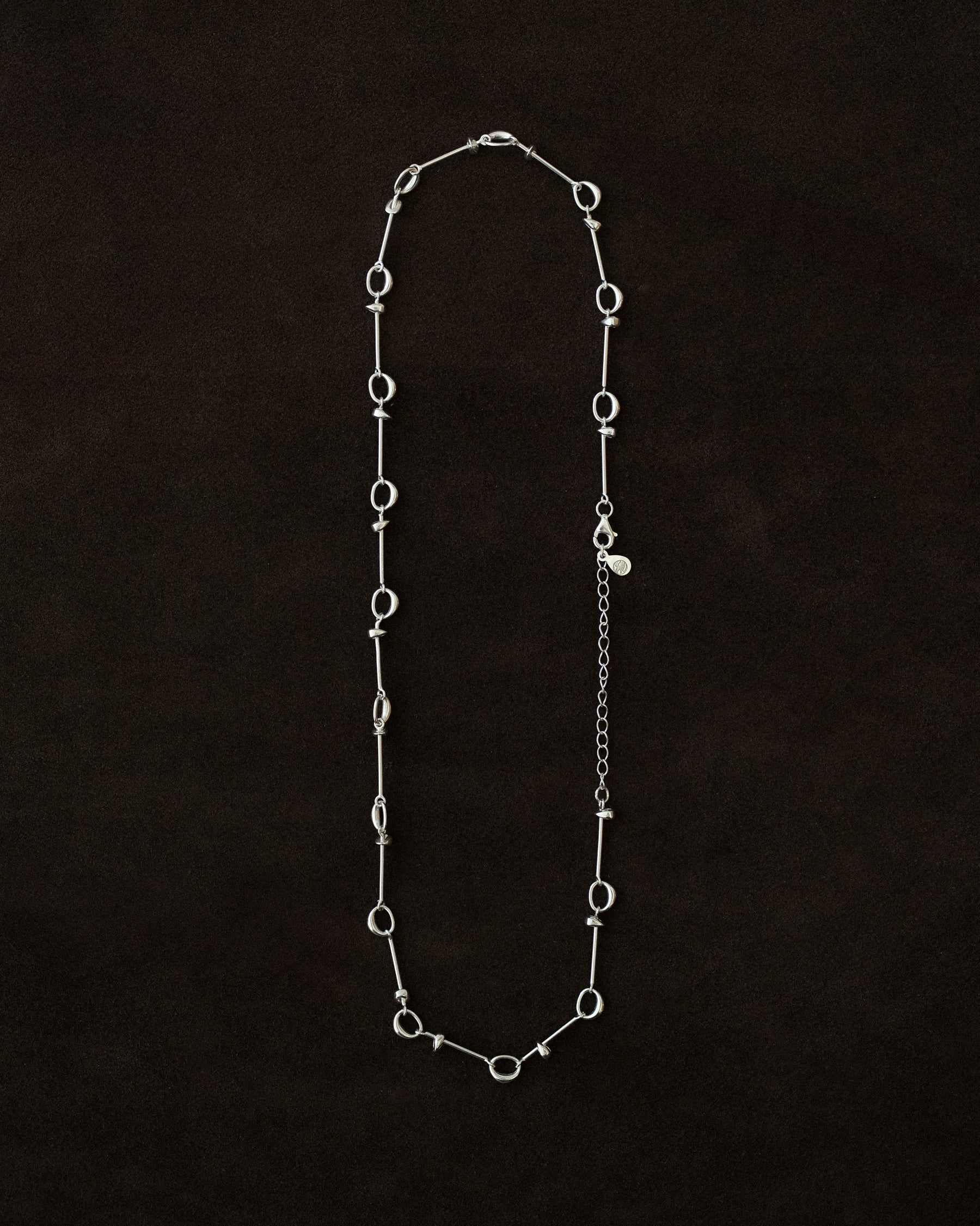 Parella Vine Bar Chain Necklace