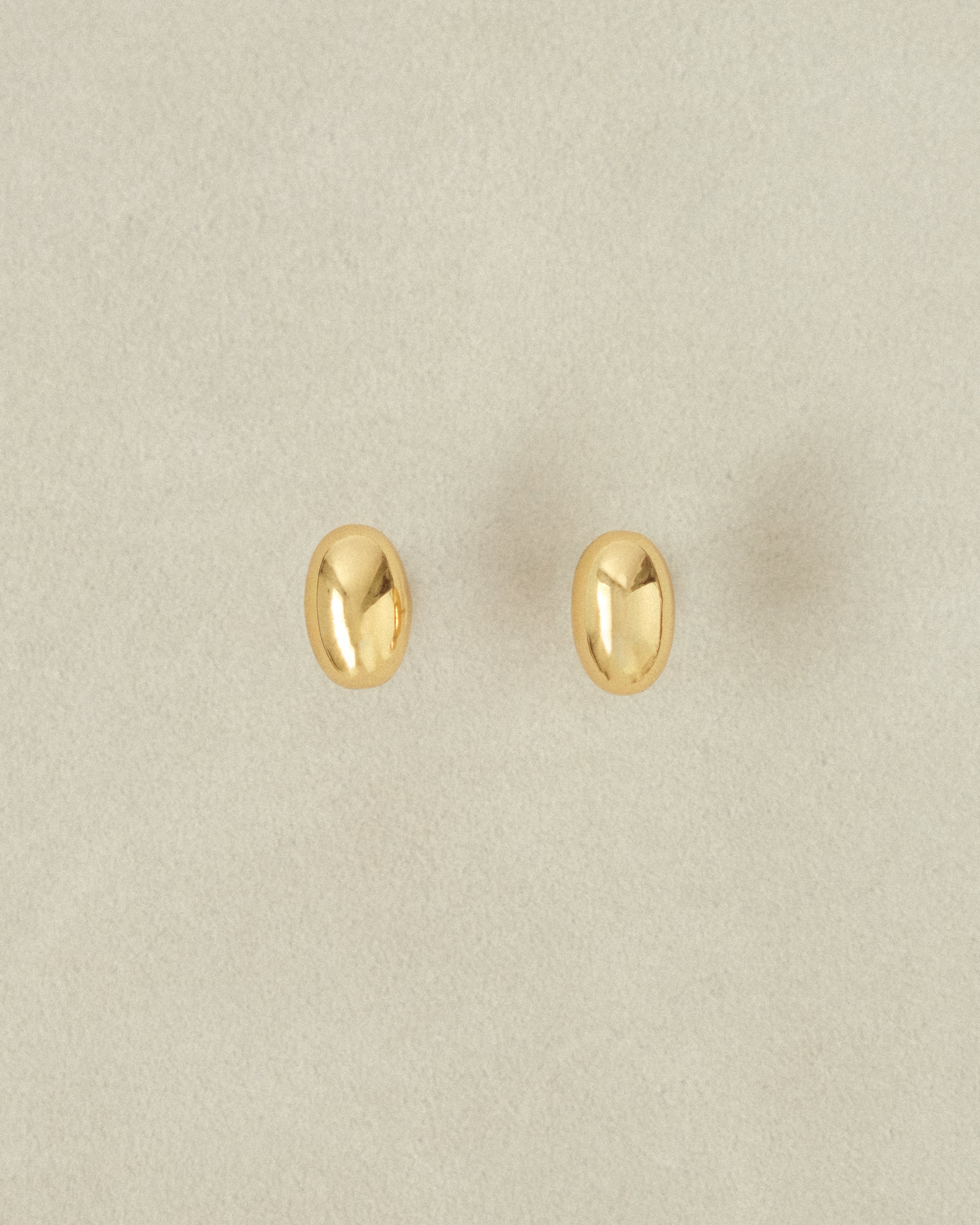 Rye Dome Egg Stud Earrings