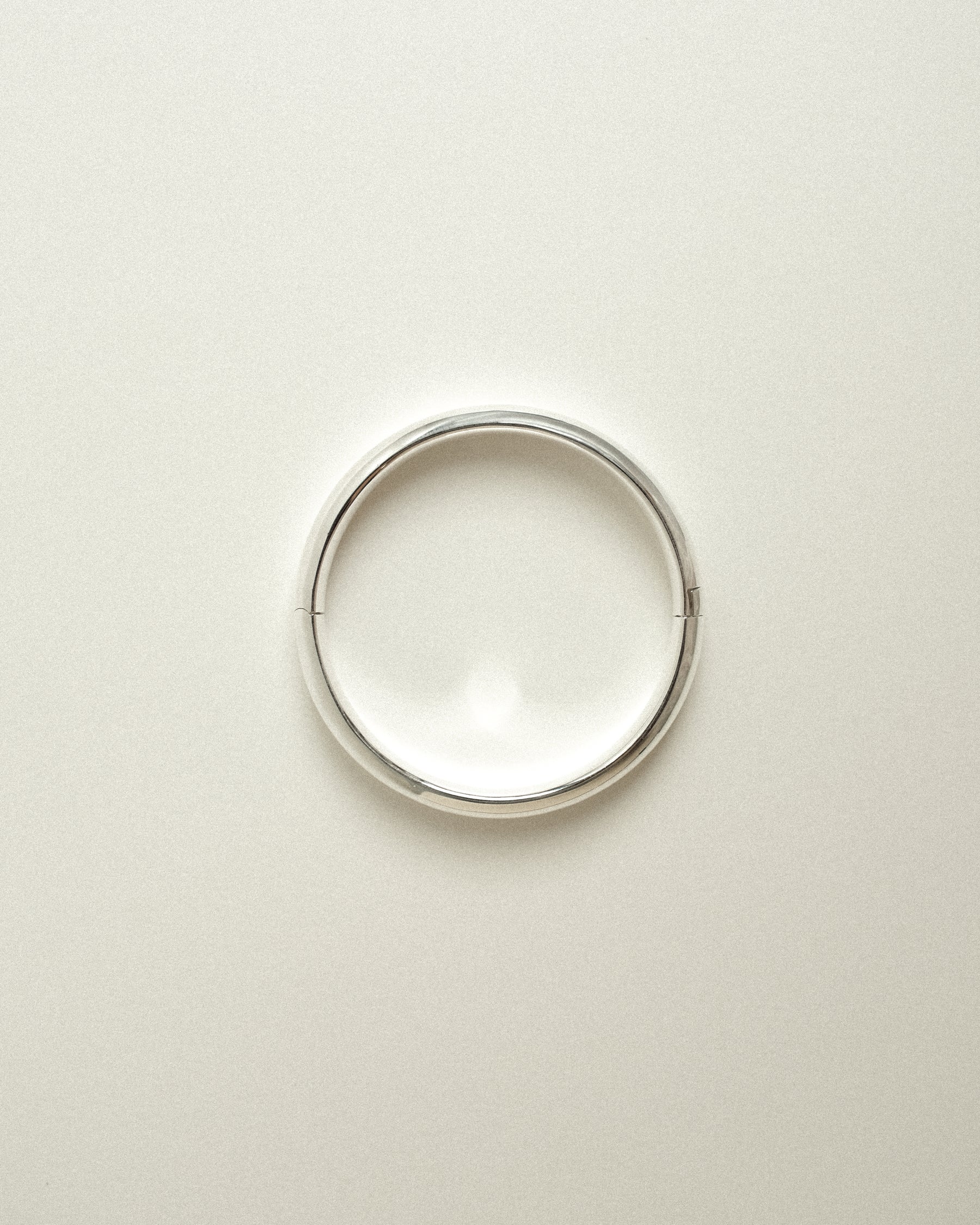 Classic Cigar Barbara Round Bangle