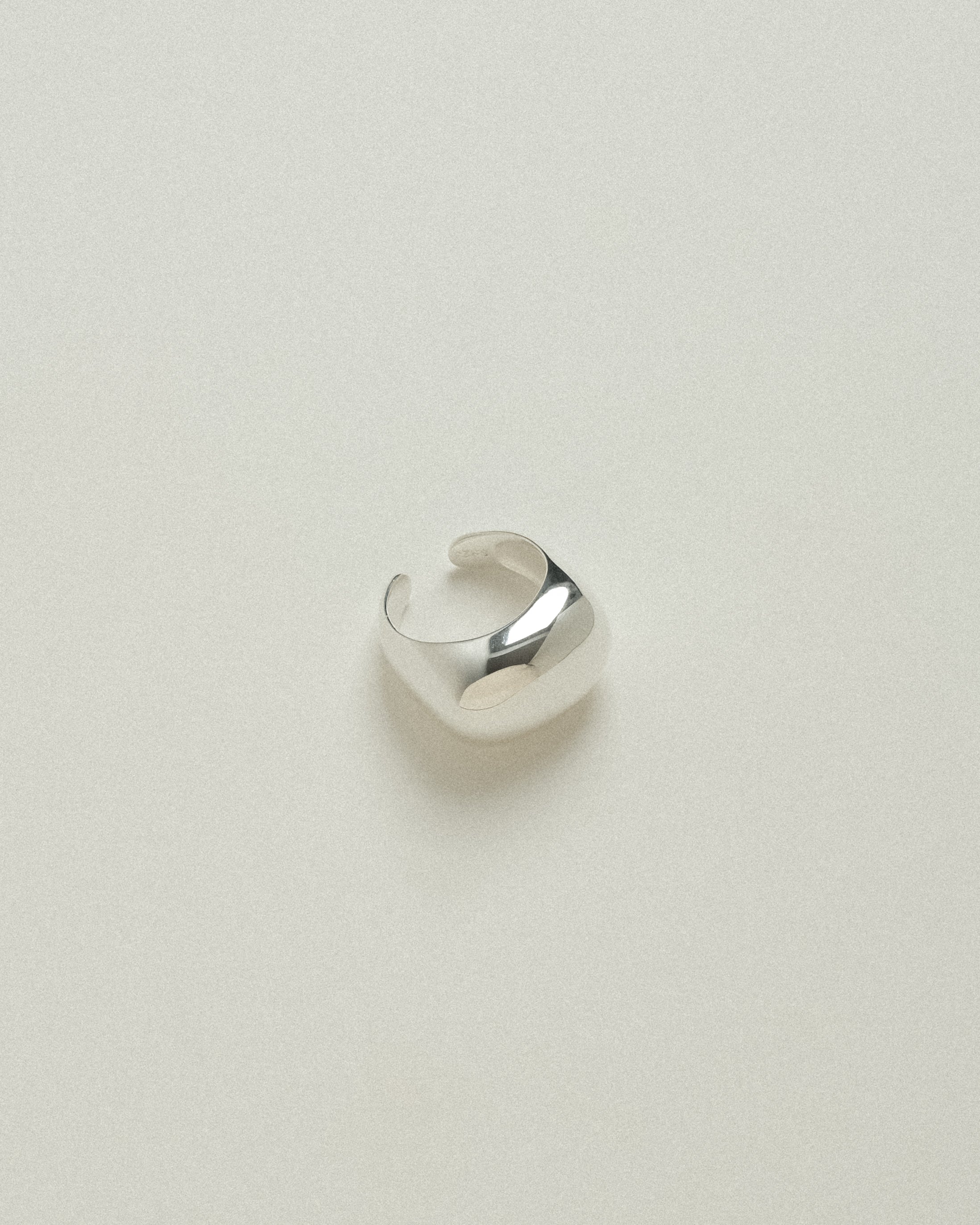 Laia Bold Dome Ring