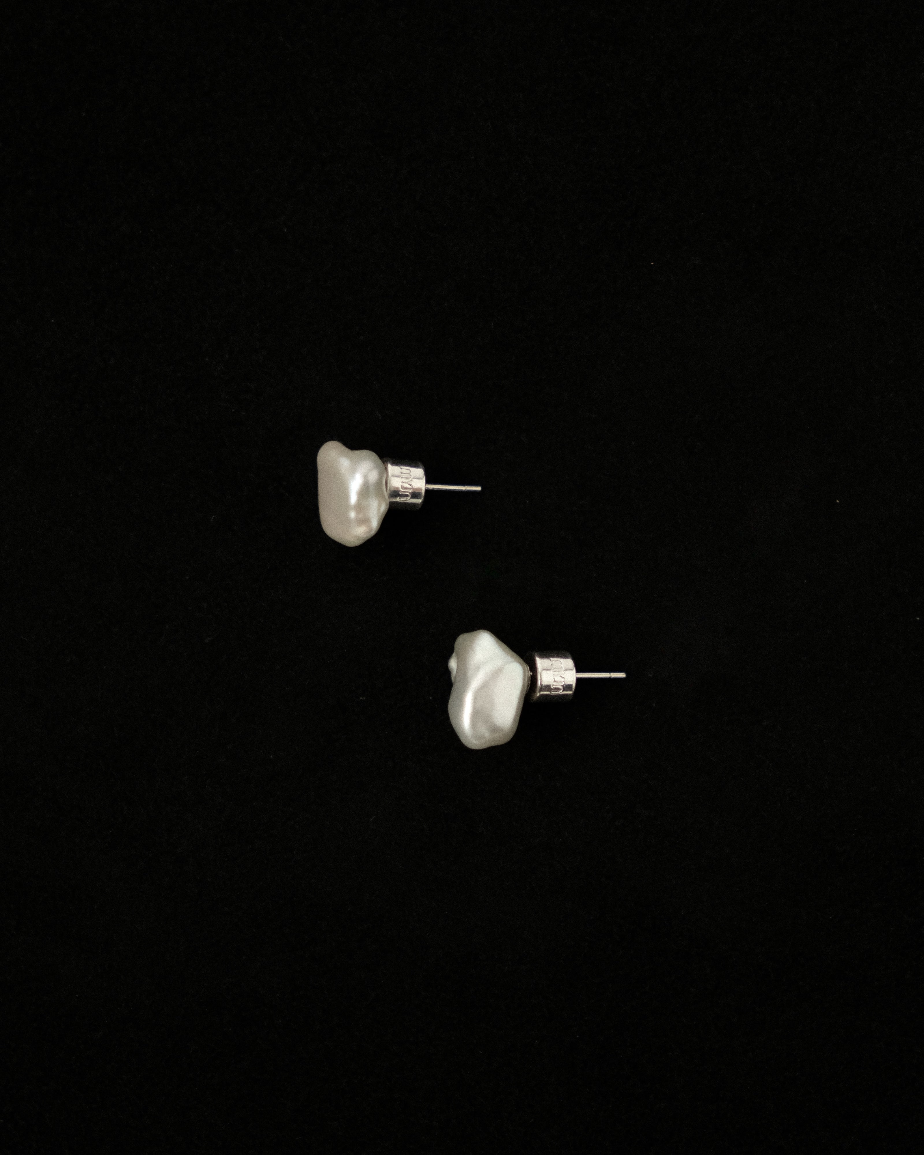 Edo Irregular Keshi Pearl Stud Earrings