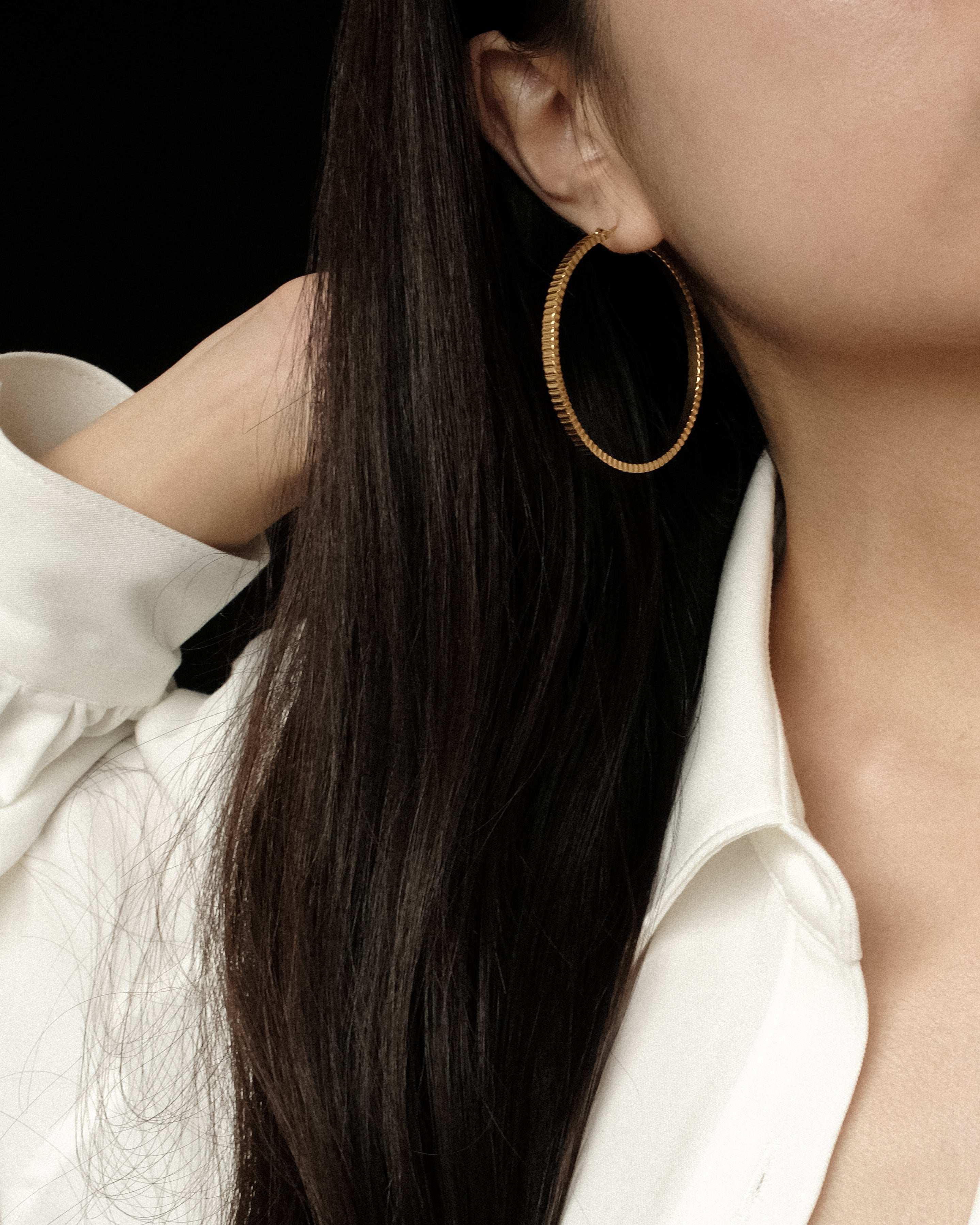 Paige Ribbed Hoop Earrings