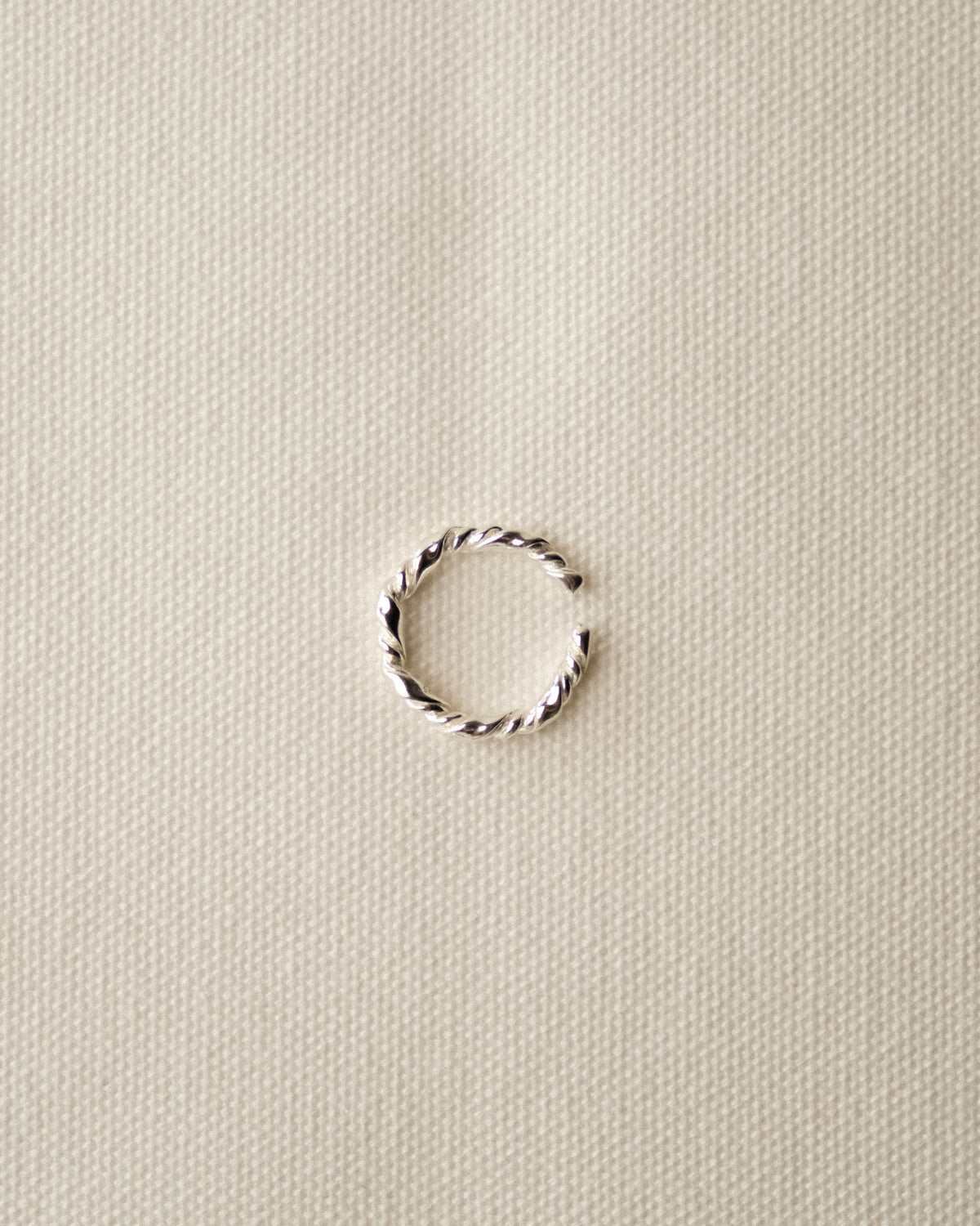 Pli Croissant Band Ring