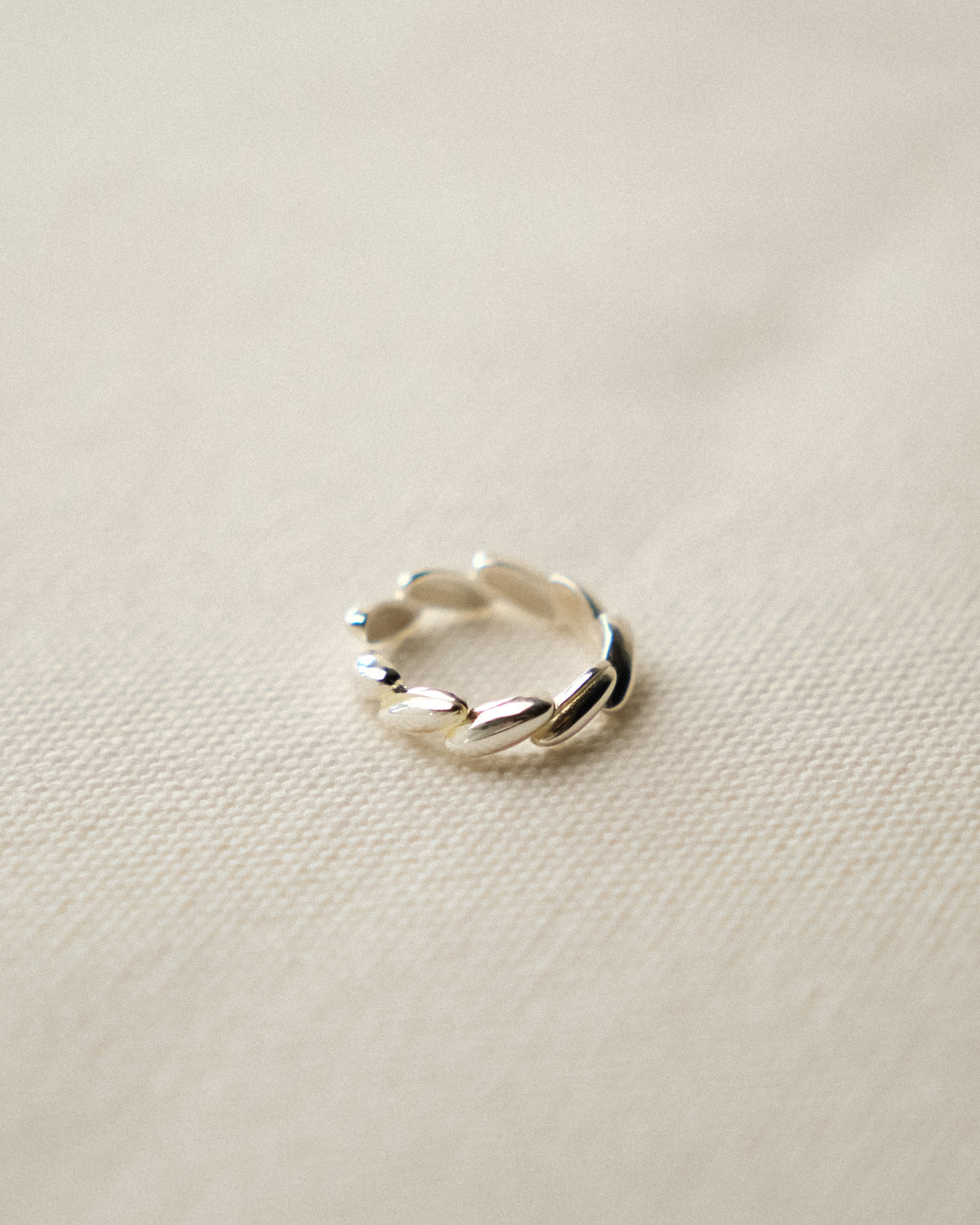 Seme Orzo Band Ring