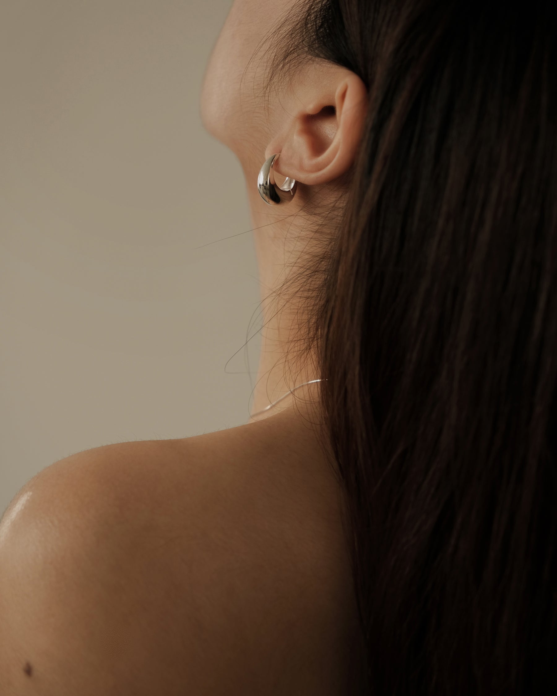 Hansa Oval Dome Hoop Earrings