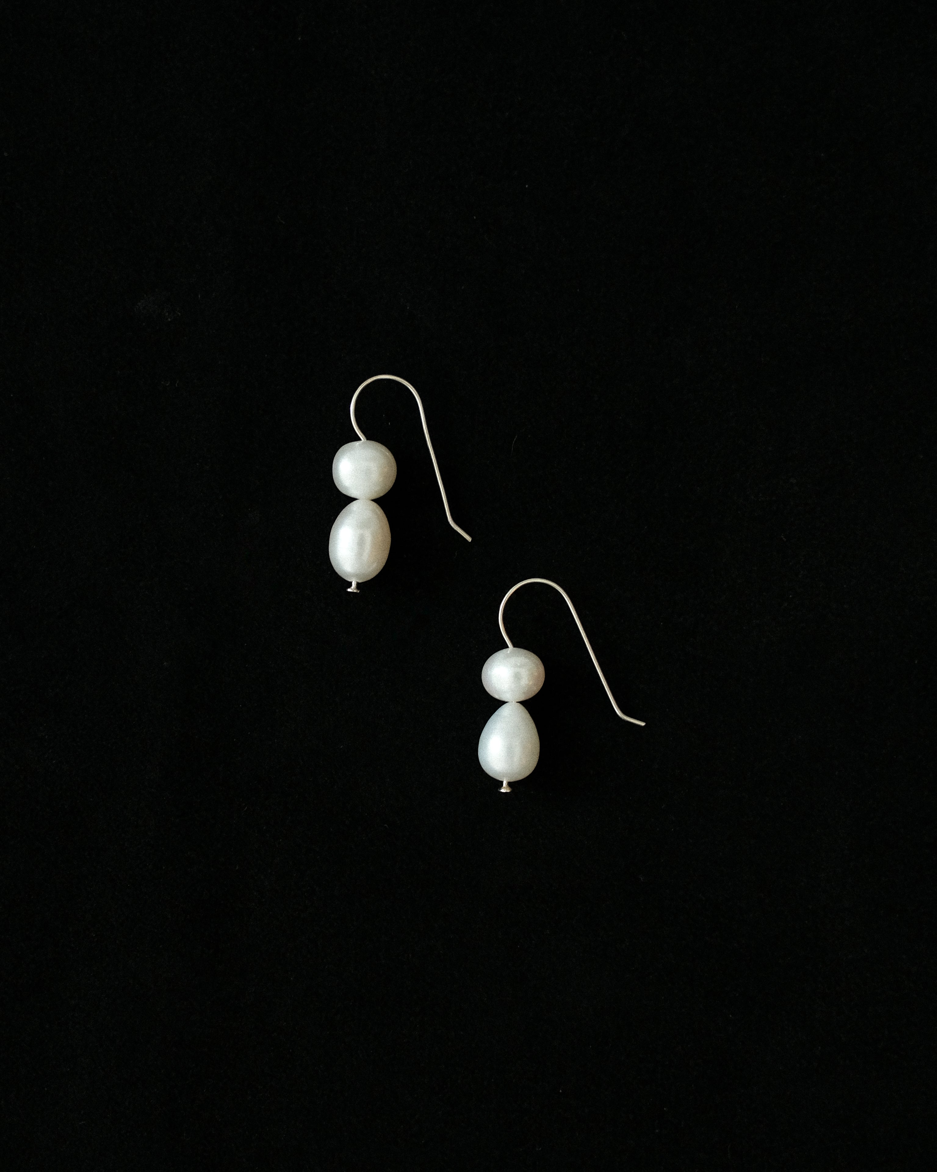 Amélia Assorted Fresh Water Pearl Dangle Earrings