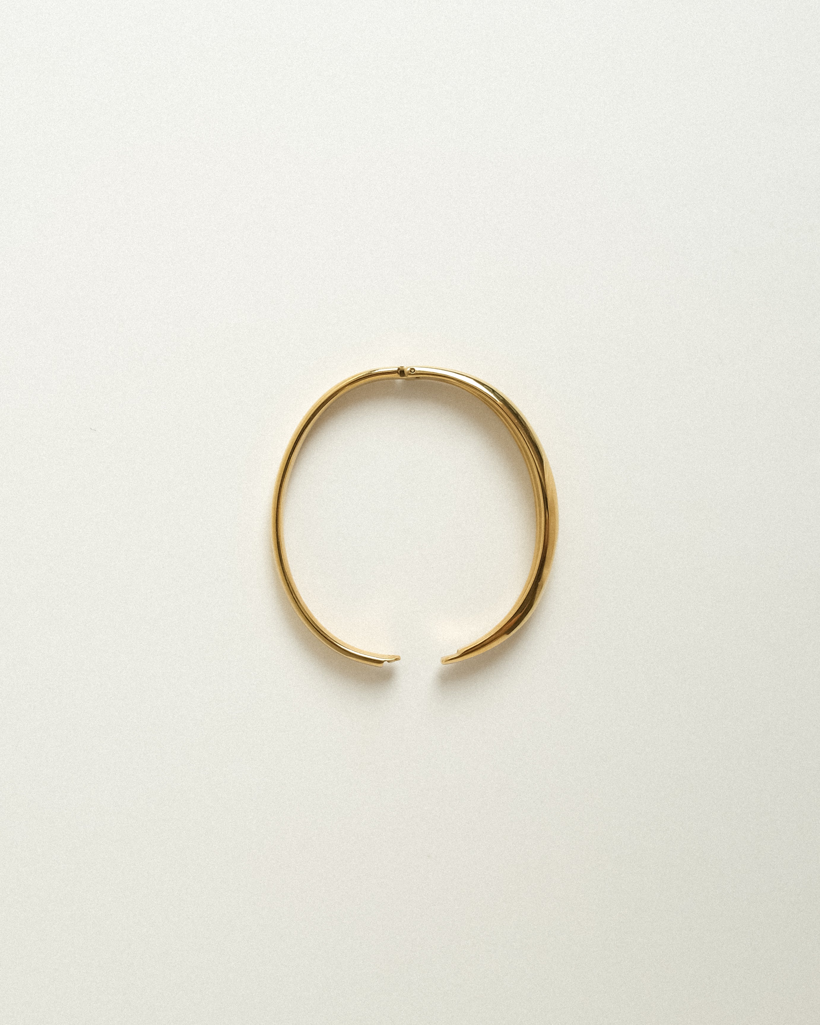 Elda Oval Bangle