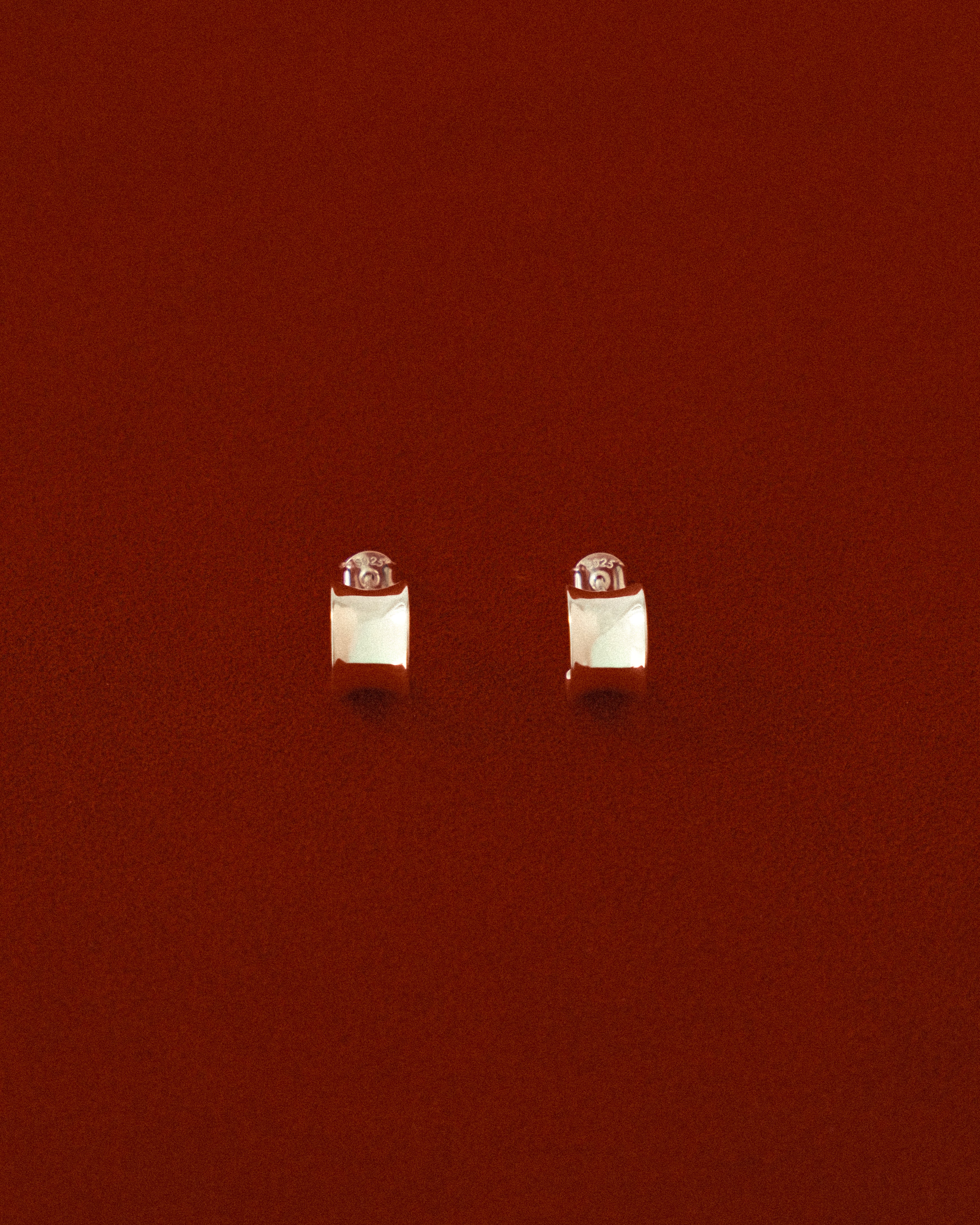 Soto Curved Stud Earrings