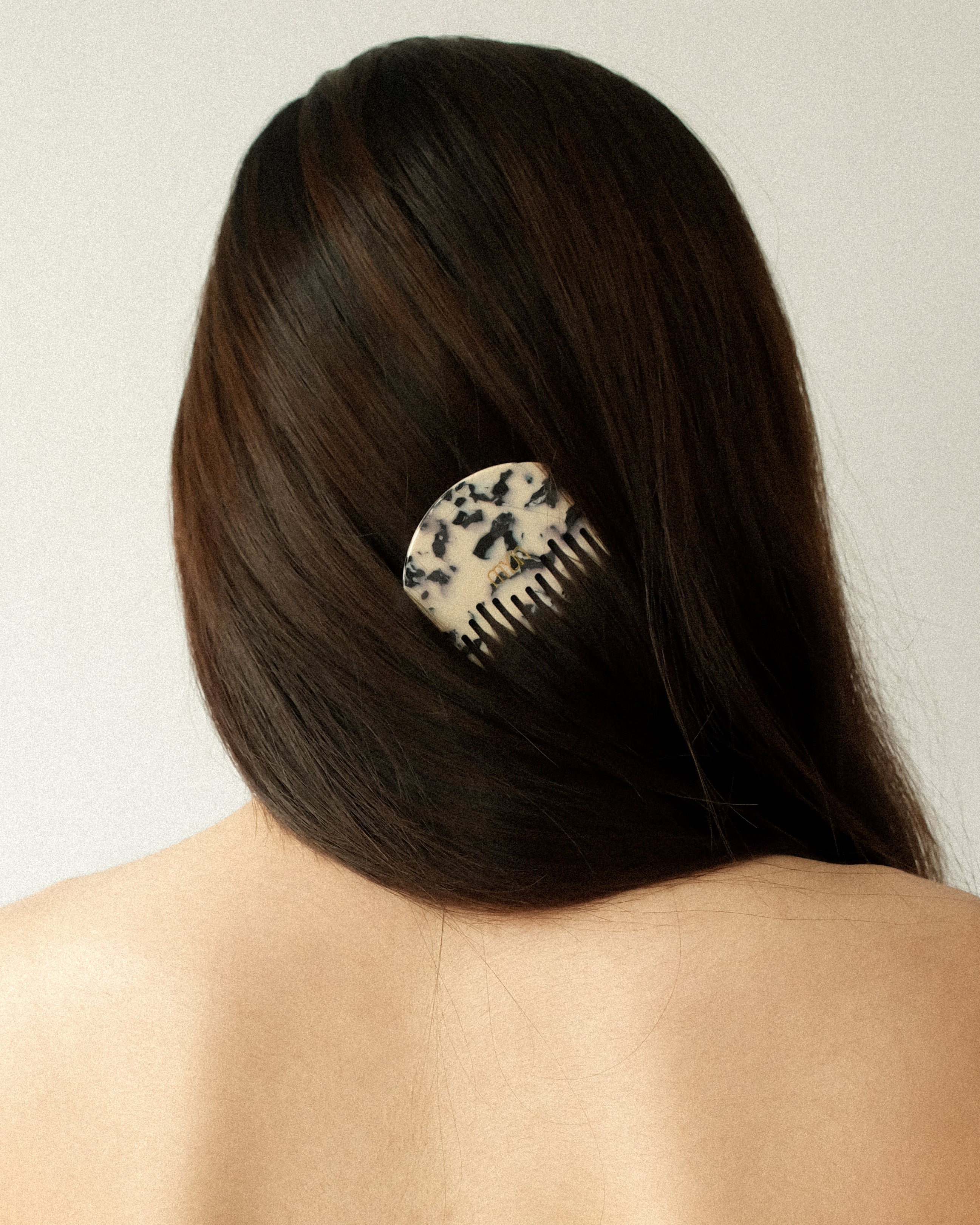 [GIFT] Marbre d’Encre Tassel Comb