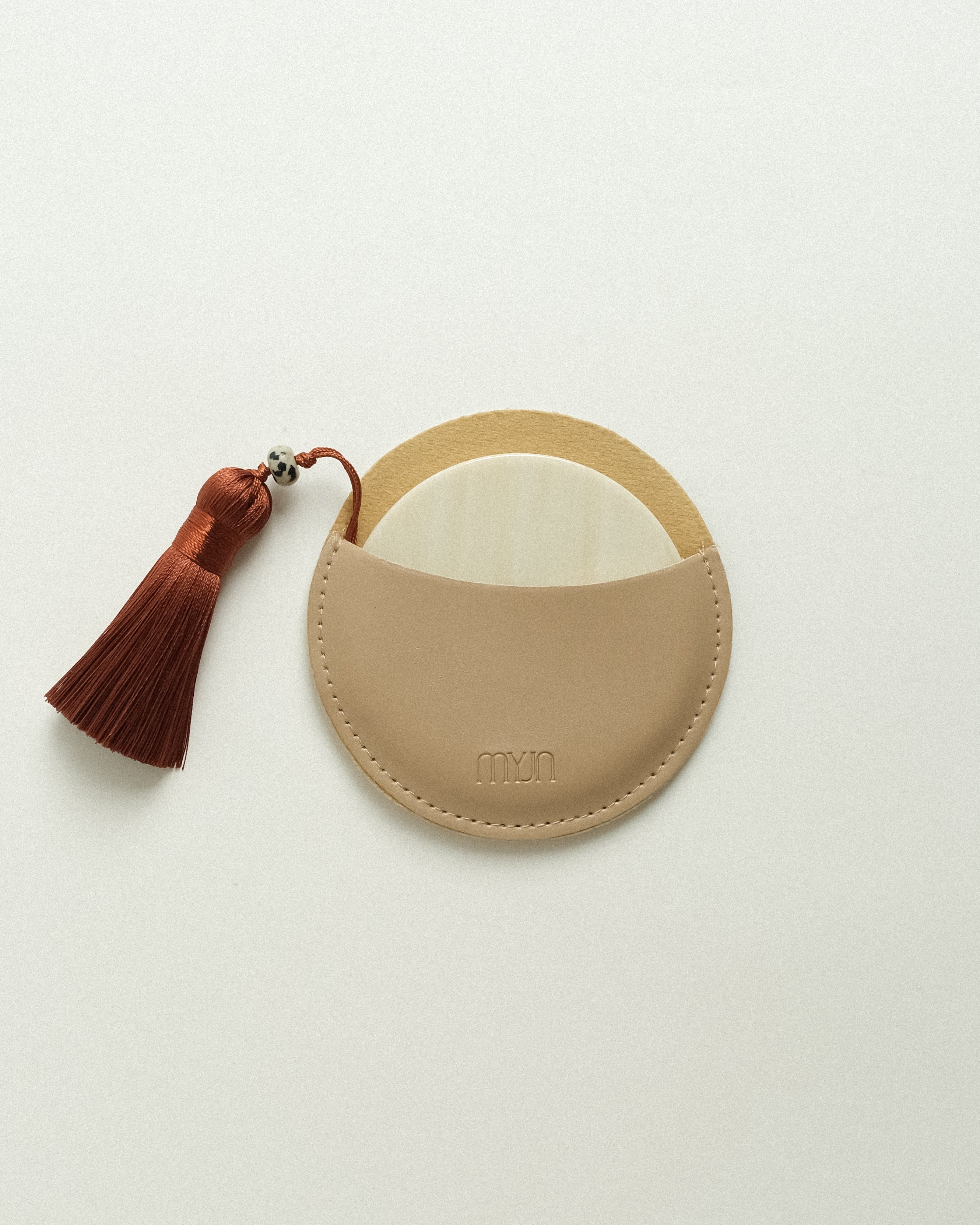 [GIFT] The Zhī Tassel Comb