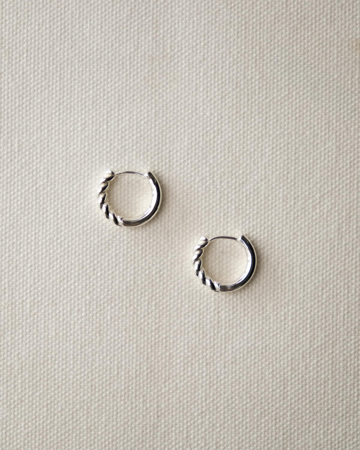 Anouk Reversible Fusili Hoop Earrings