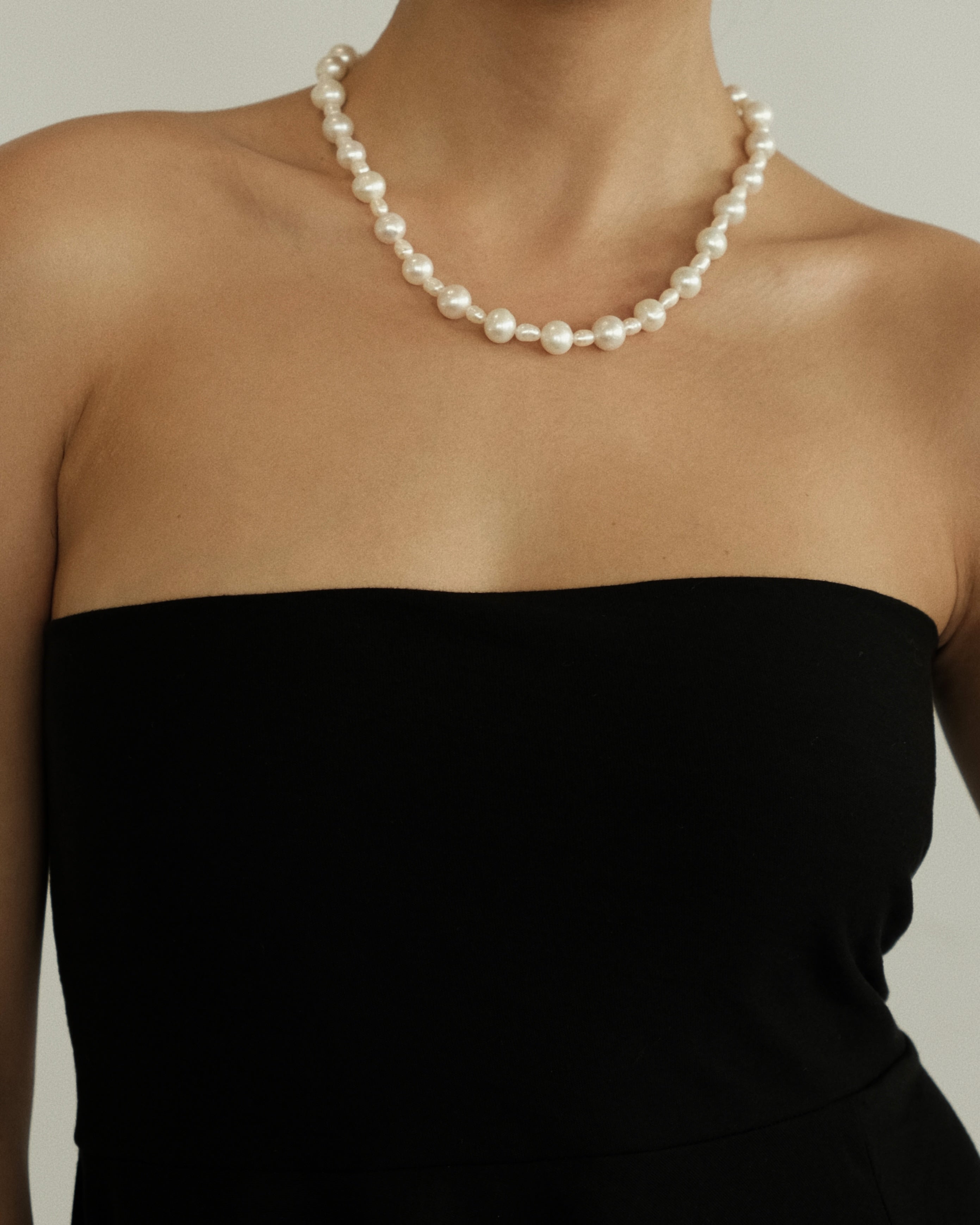 The Madame Pearl Collar